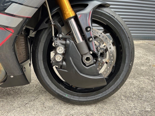 YAMAHA YZF-R1 ABS-image-4