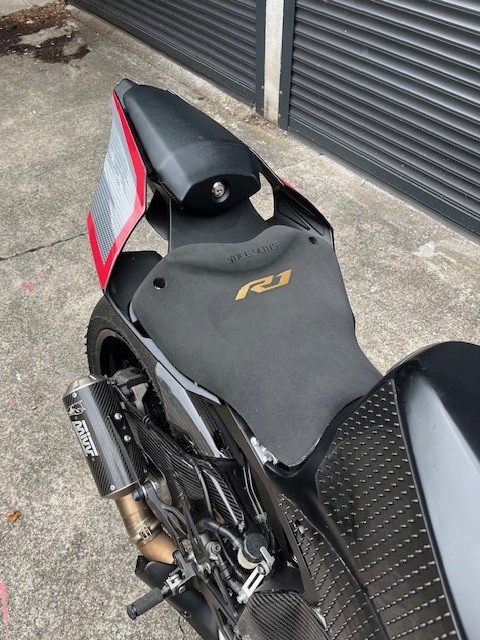 YAMAHA YZF-R1 ABS-image-8