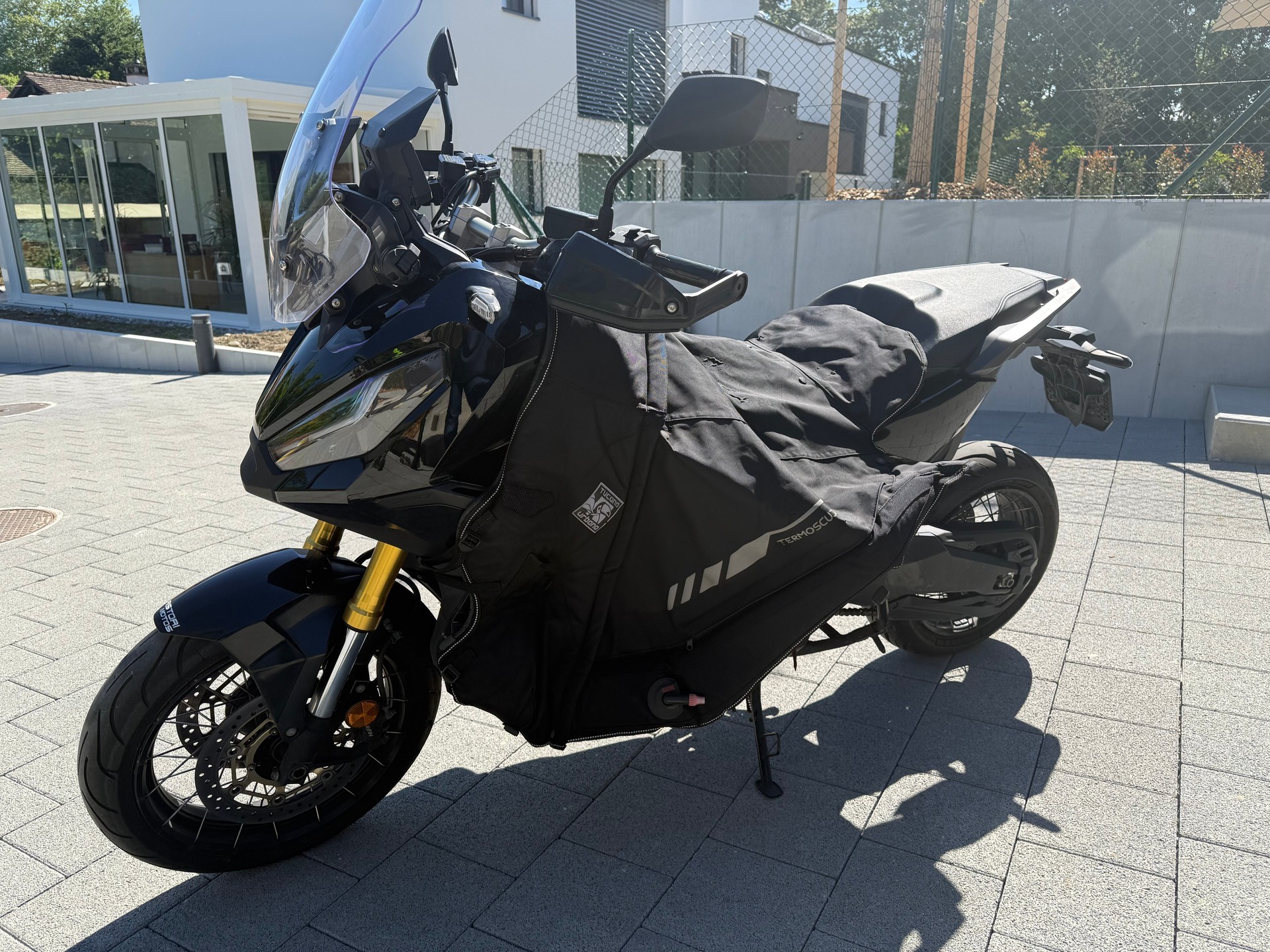 HONDA X-ADV 750