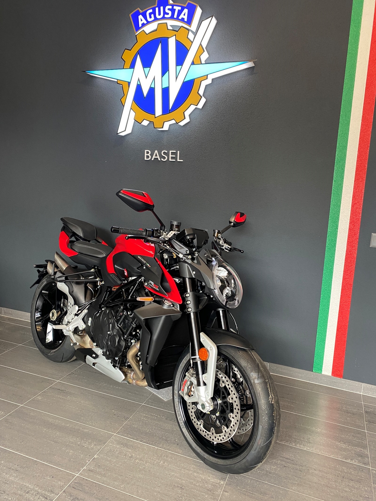 MV AGUSTA B4 Brutale 1000 RS