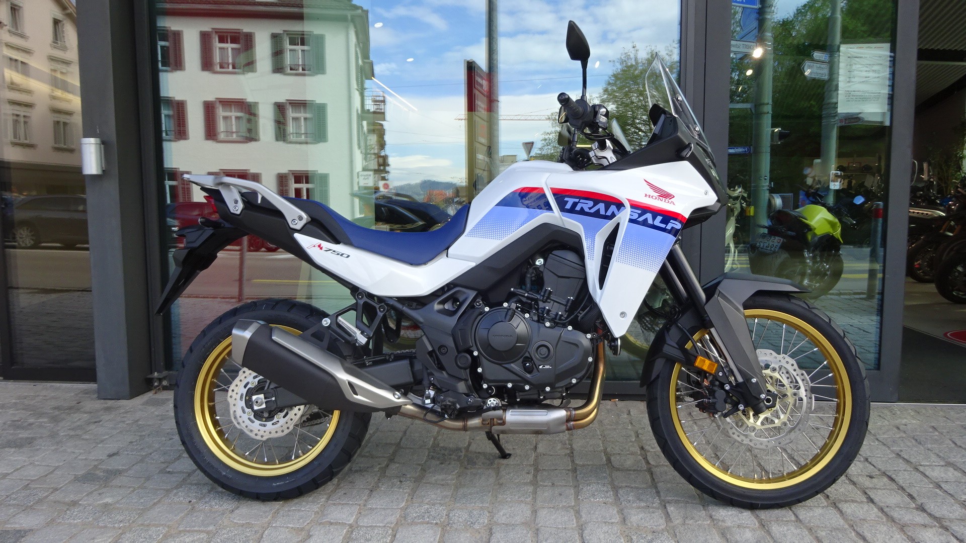 HONDA XL 750 Transalp-showroom-element-1