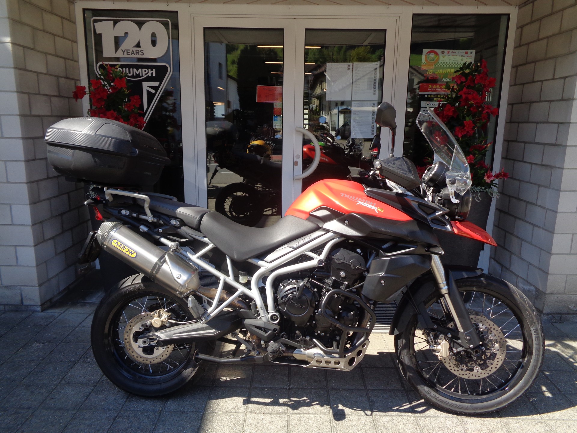 TRIUMPH Tiger 800 XC-showroom-element-1