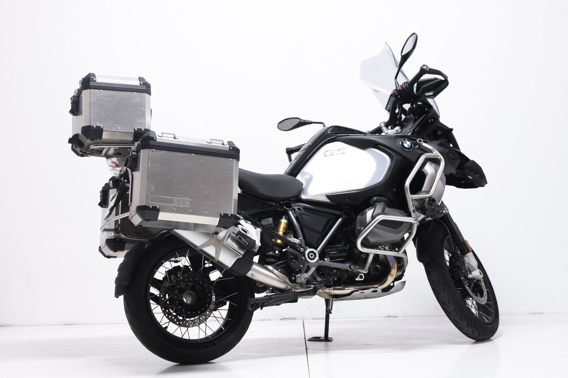 BMW R 1250 GS Adventure Triple Black-showroom-element-2