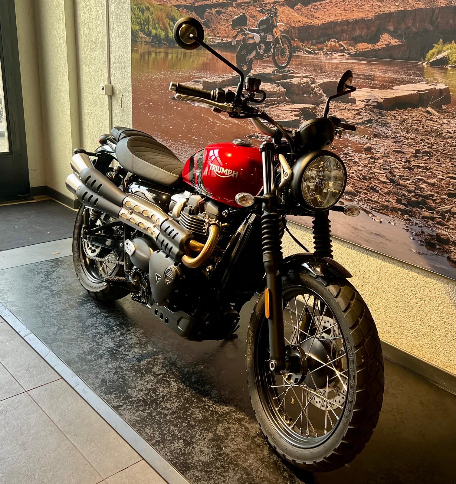 TRIUMPH Street Scrambler 900 (35kW)-showroom-element-1