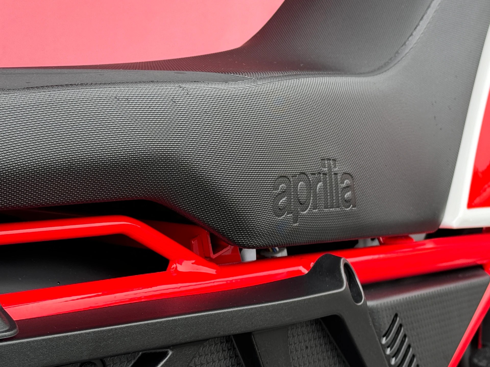 APRILIA Tuareg 660 (35kW) Evocative-image-5