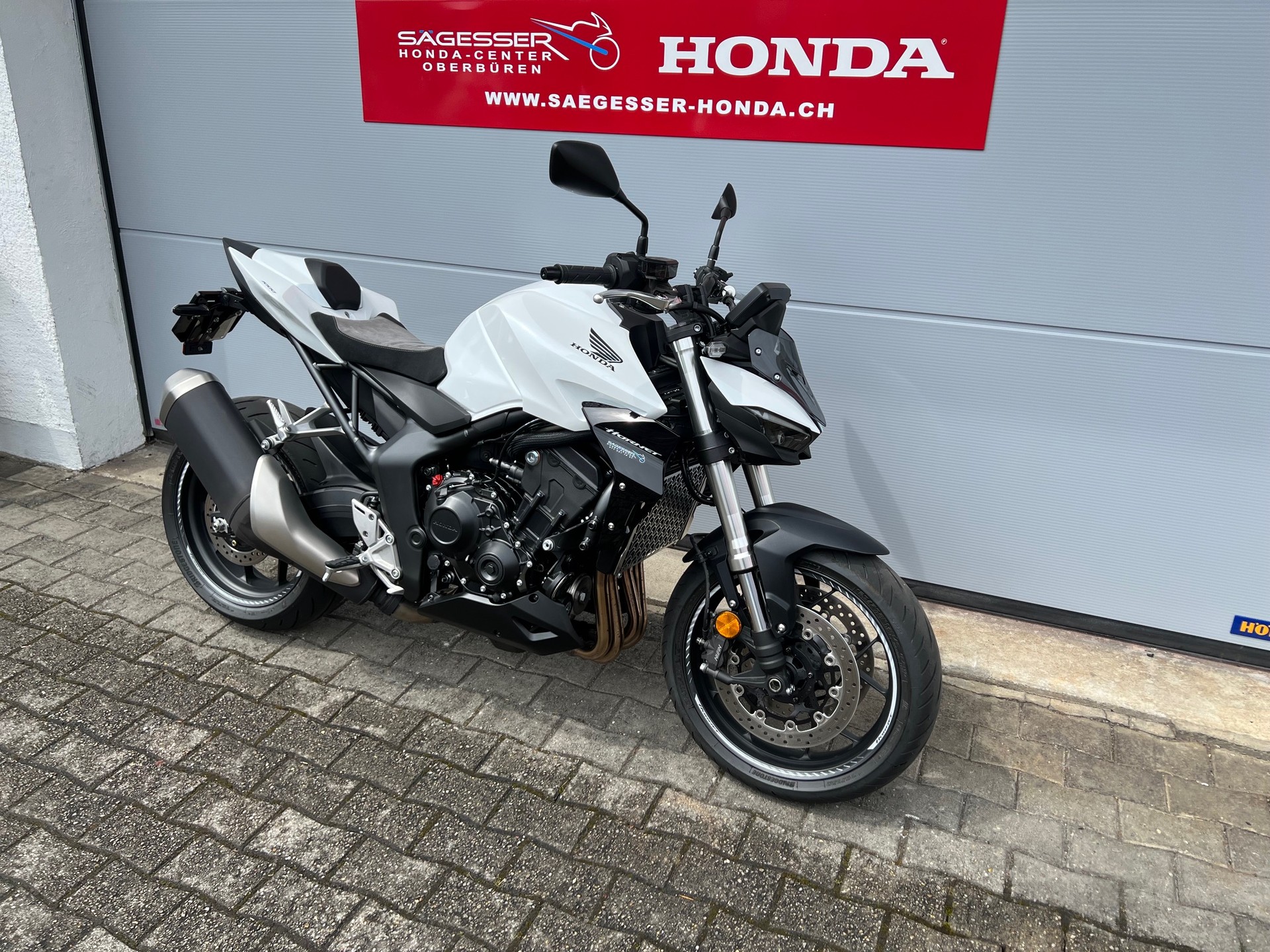 HONDA Honda CB1000 Hornet-showroom-element-2