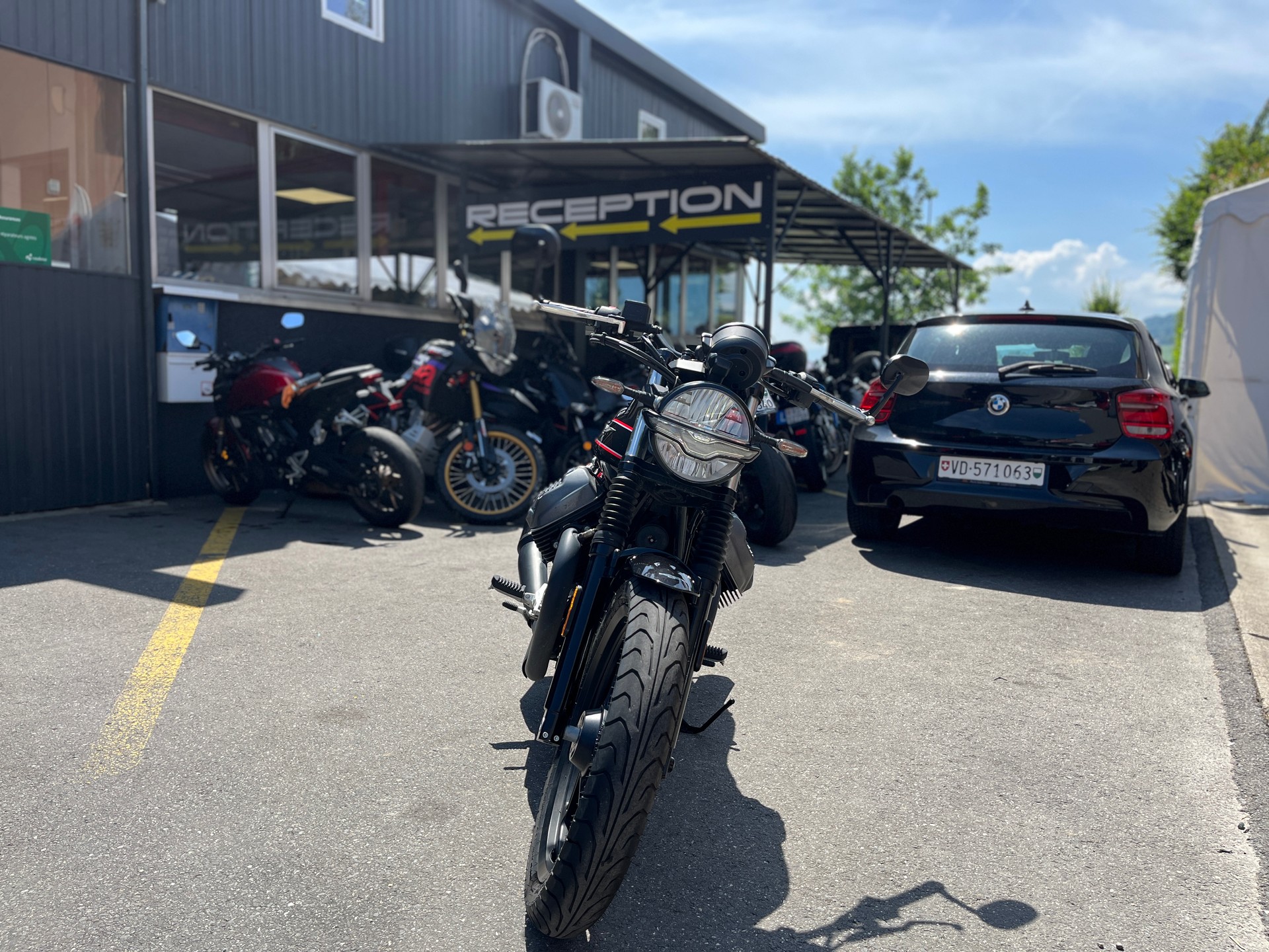 MOTO GUZZI V7 IV 850 Stone-showroom-element-2