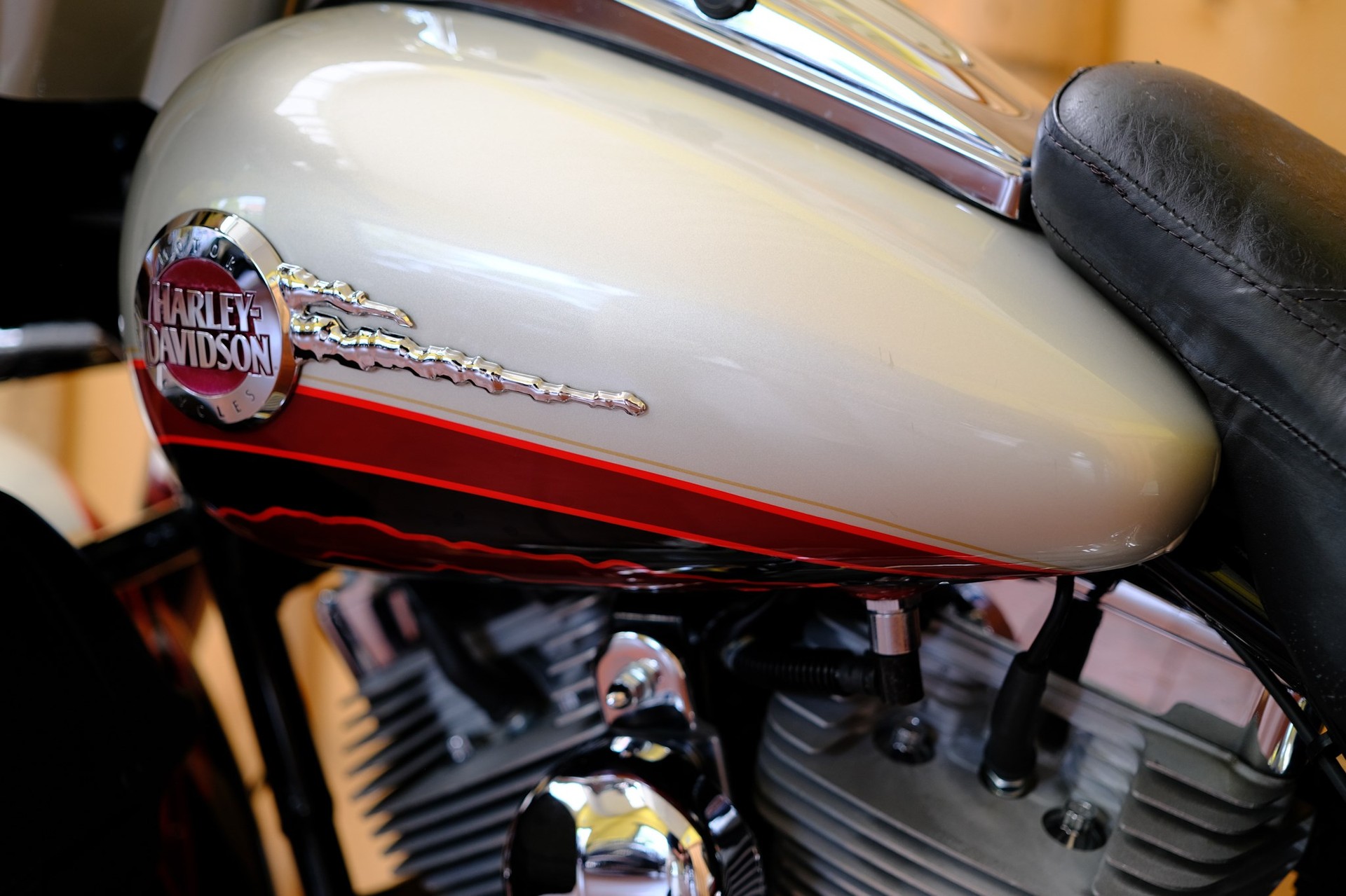 HARLEY-DAVIDSON FLHTCSE2 Electra Glide CVO-image-7