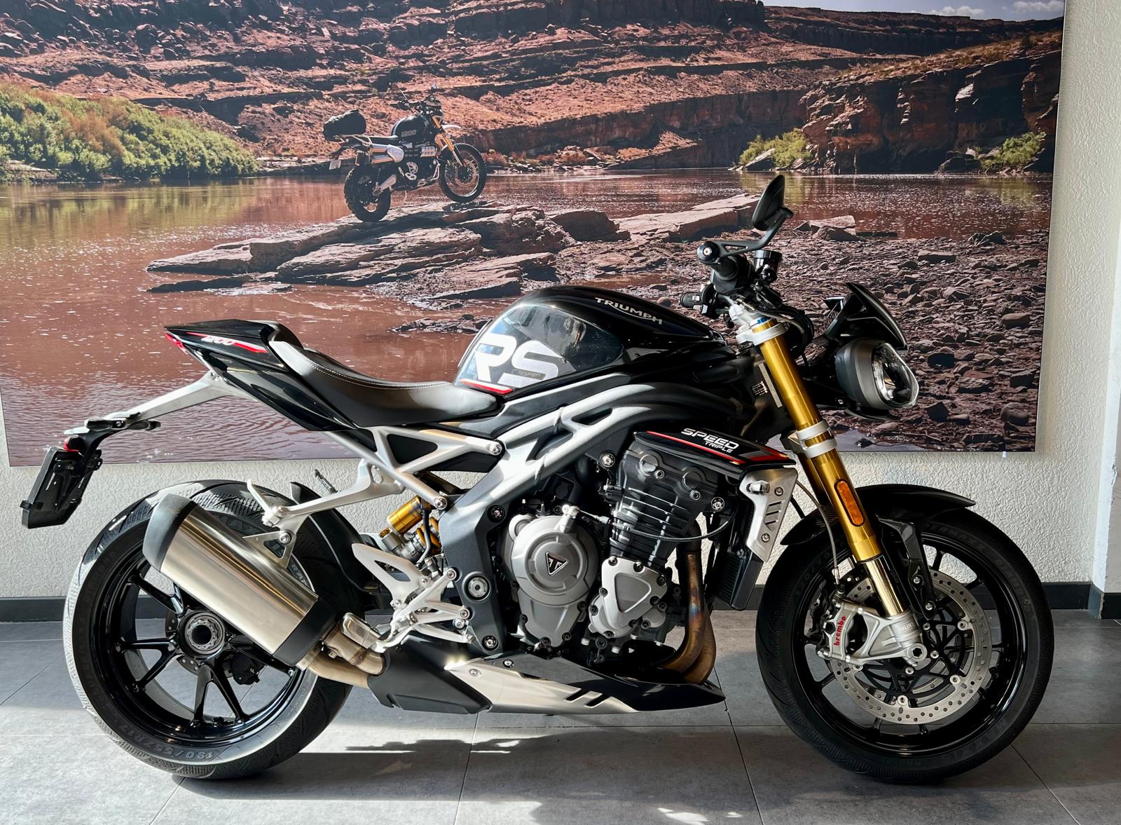 TRIUMPH Speed Triple RS