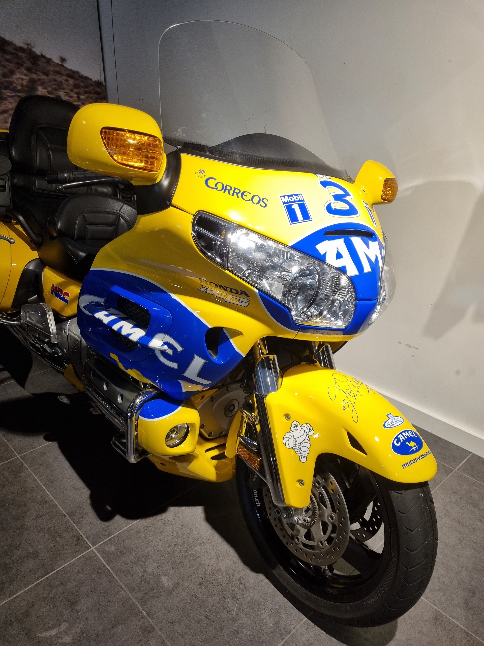 HONDA GL 1800 A Goldwing-showroom-element-2