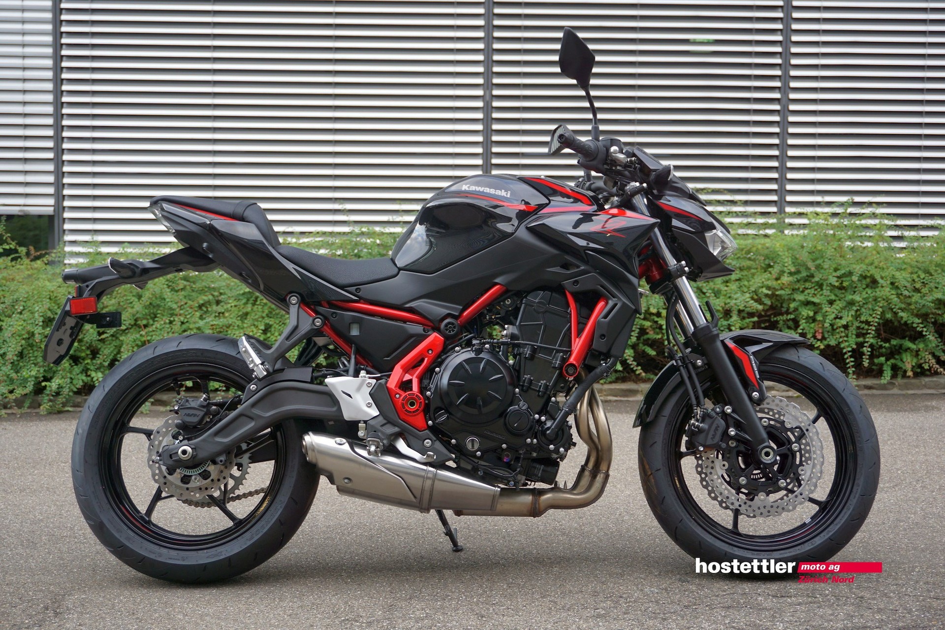 KAWASAKI Z 650-showroom-element-1