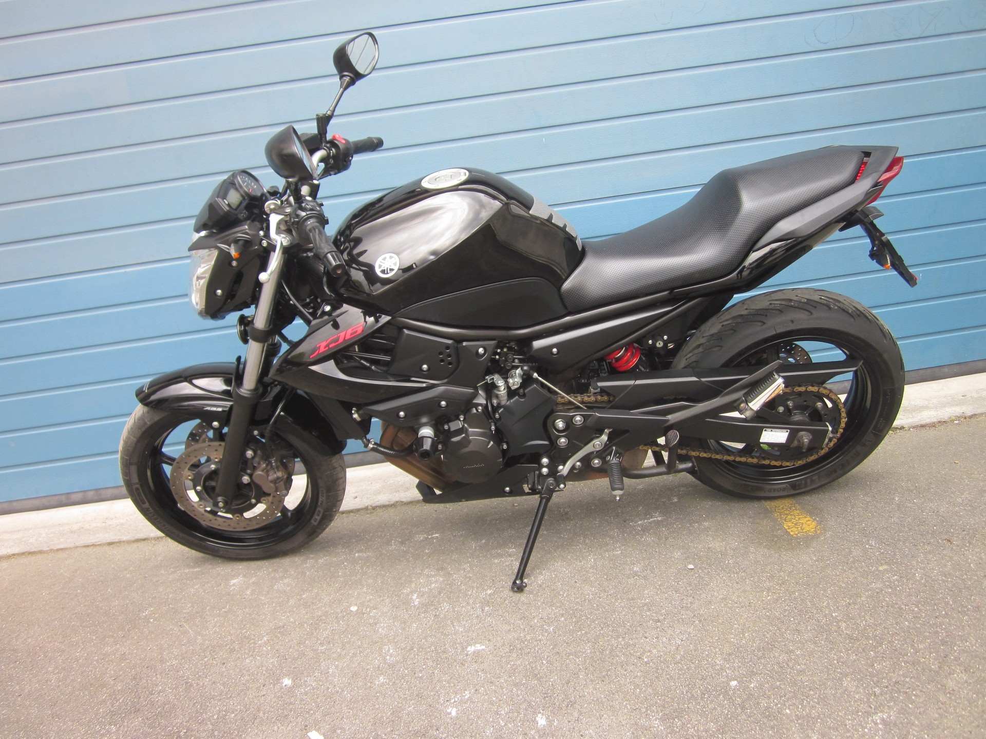 YAMAHA XJ 6 N ABS