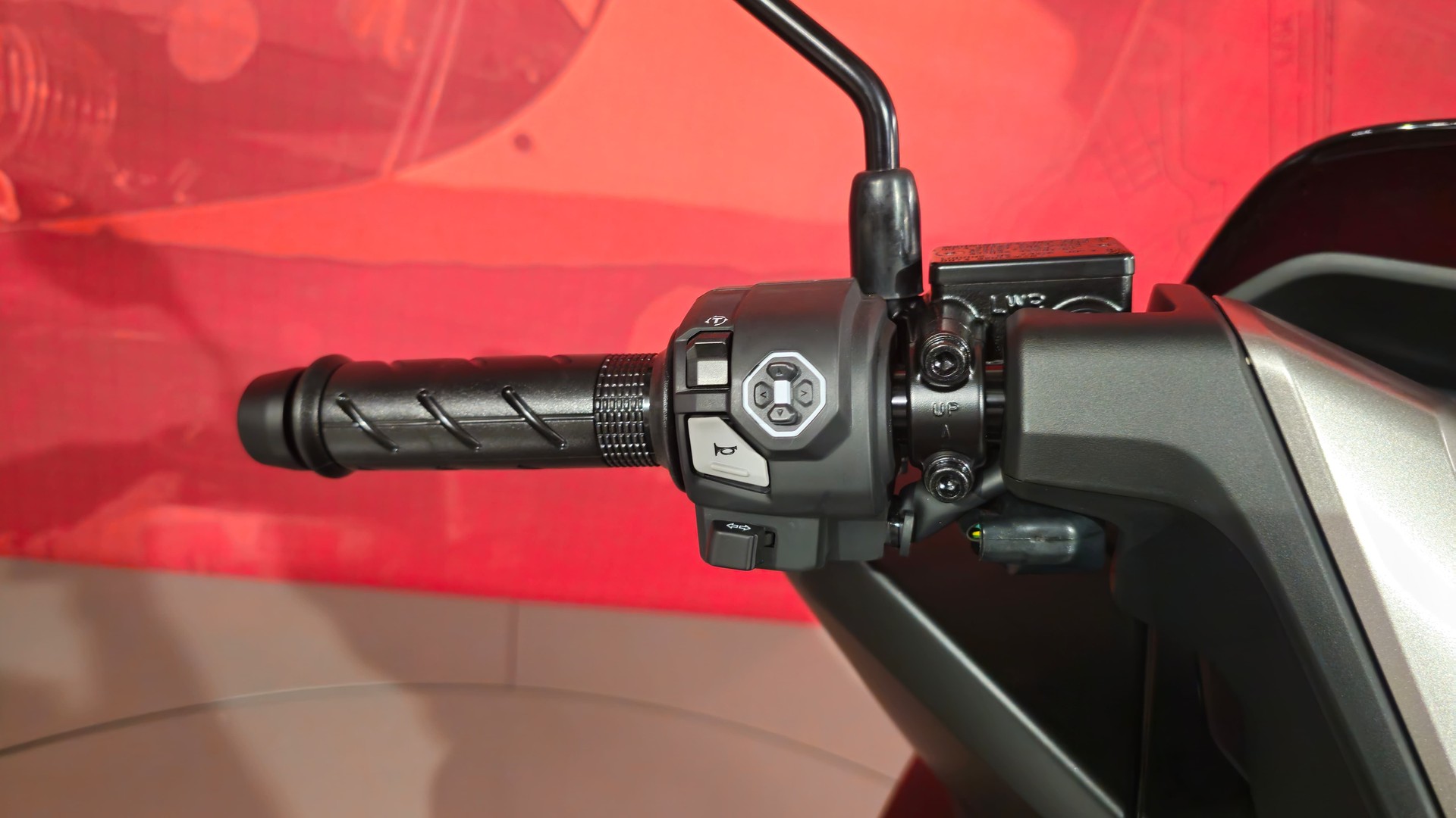 HONDA PCX 125 i ABS *Neufahrzeug*-image-9