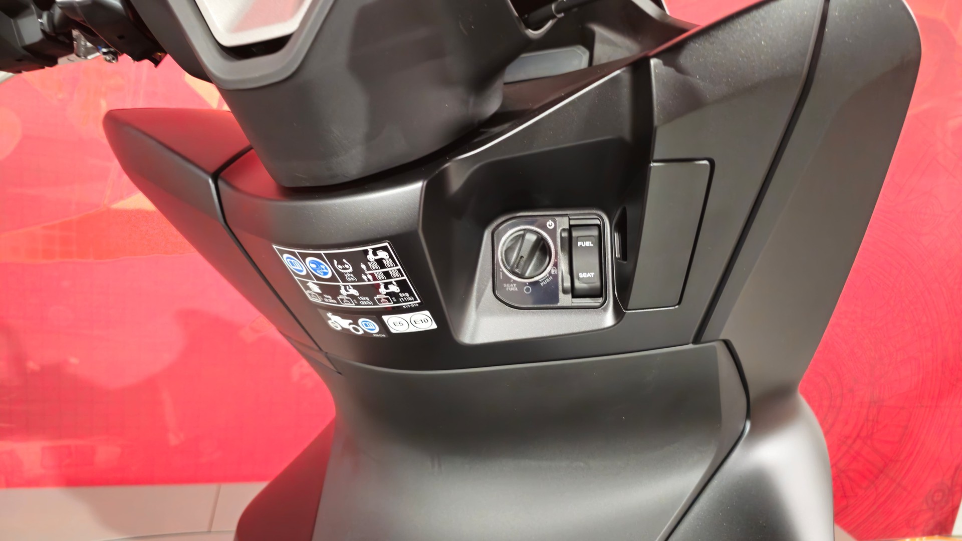 HONDA PCX 125 i ABS *Neufahrzeug*-image-8