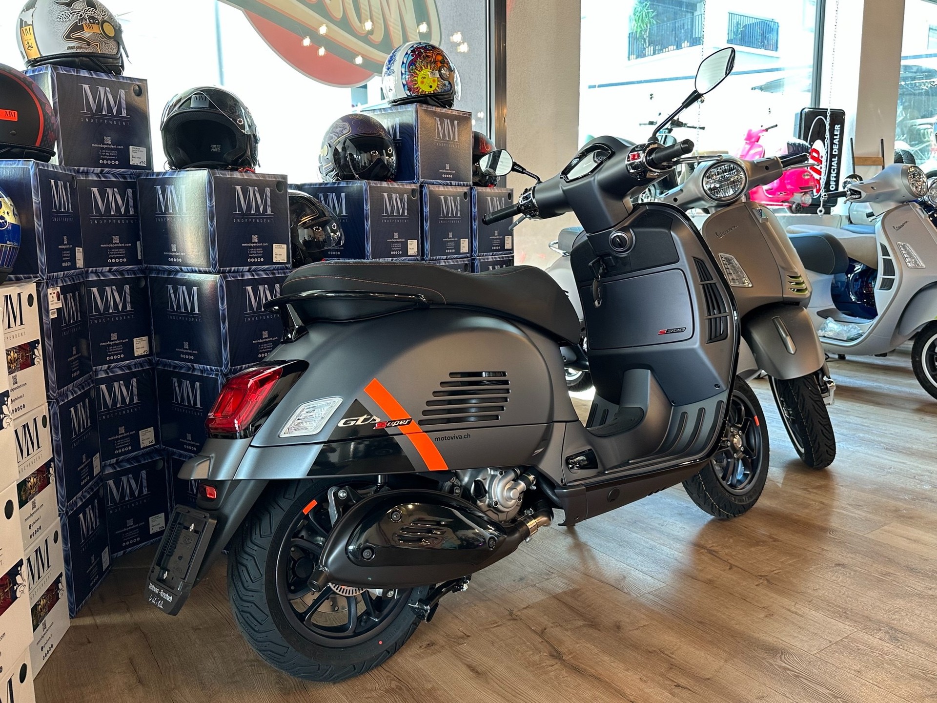 PIAGGIO Vespa GTS 300 Super Sport ABS-image-11