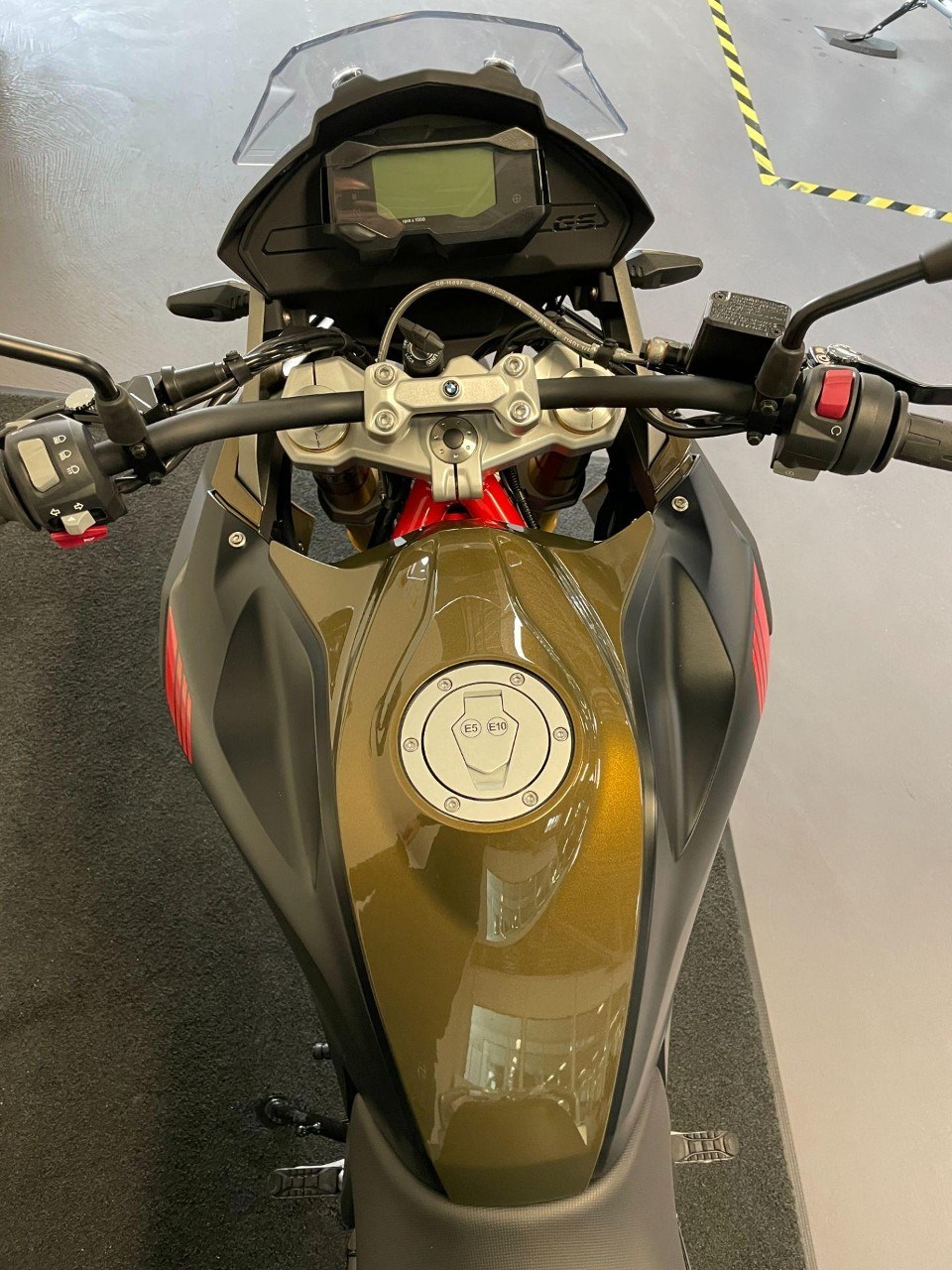 BMW G 310 GS "Small but Mighty Deal" bis 30.04.2024-showroom-element-3