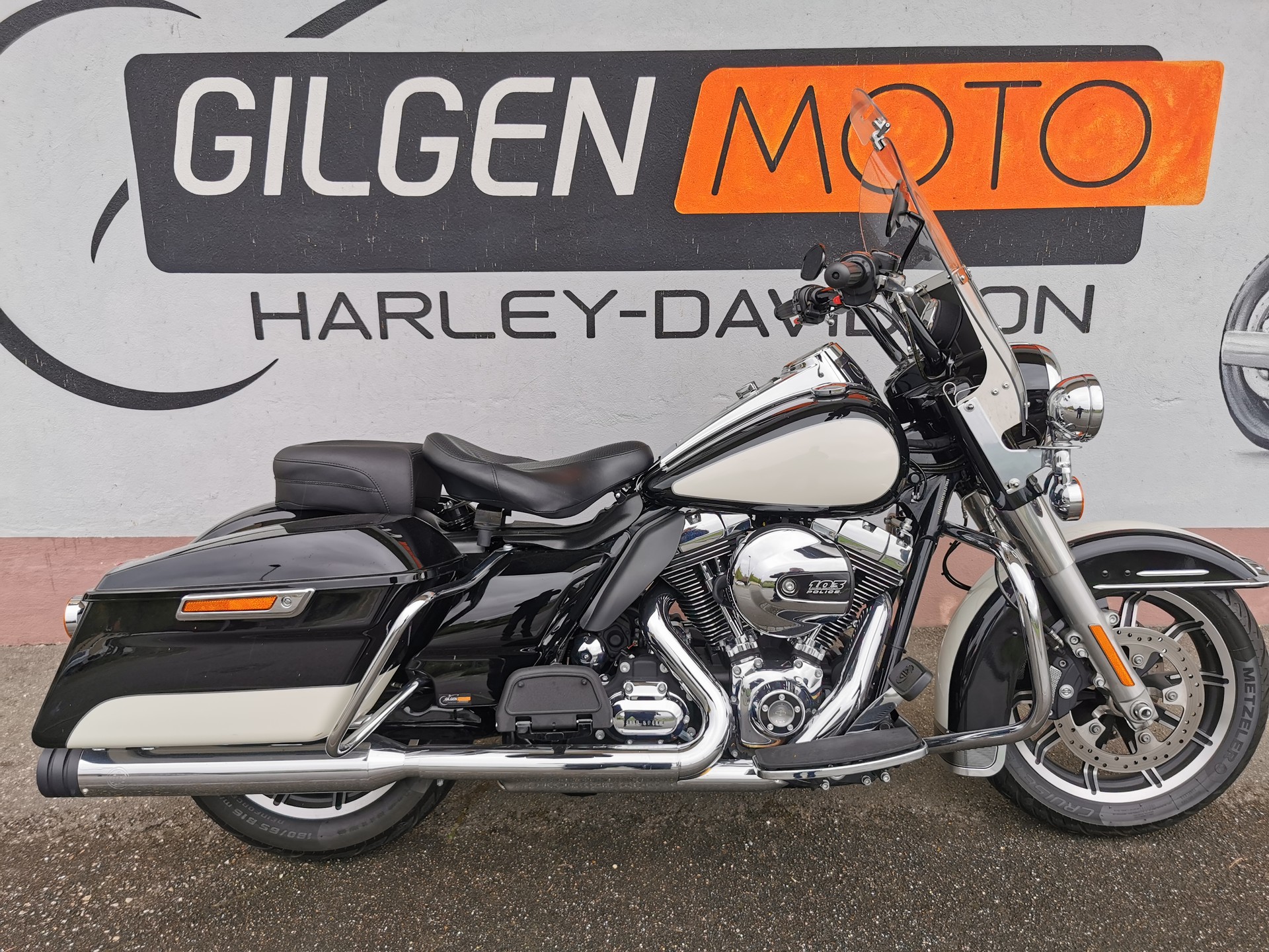 HARLEY-DAVIDSON FLHRC Road King Classic 103 ABS