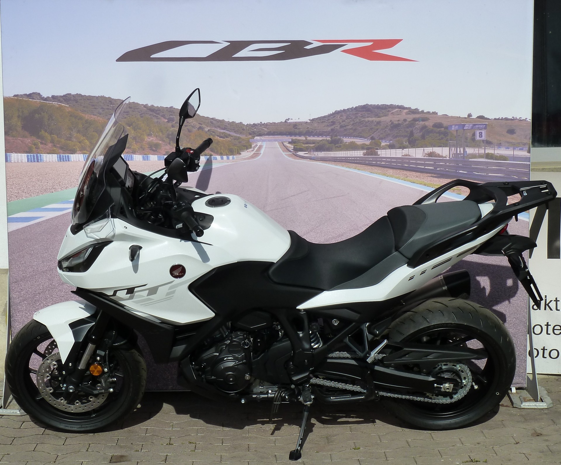 HONDA NT 1100 DCT-image-2