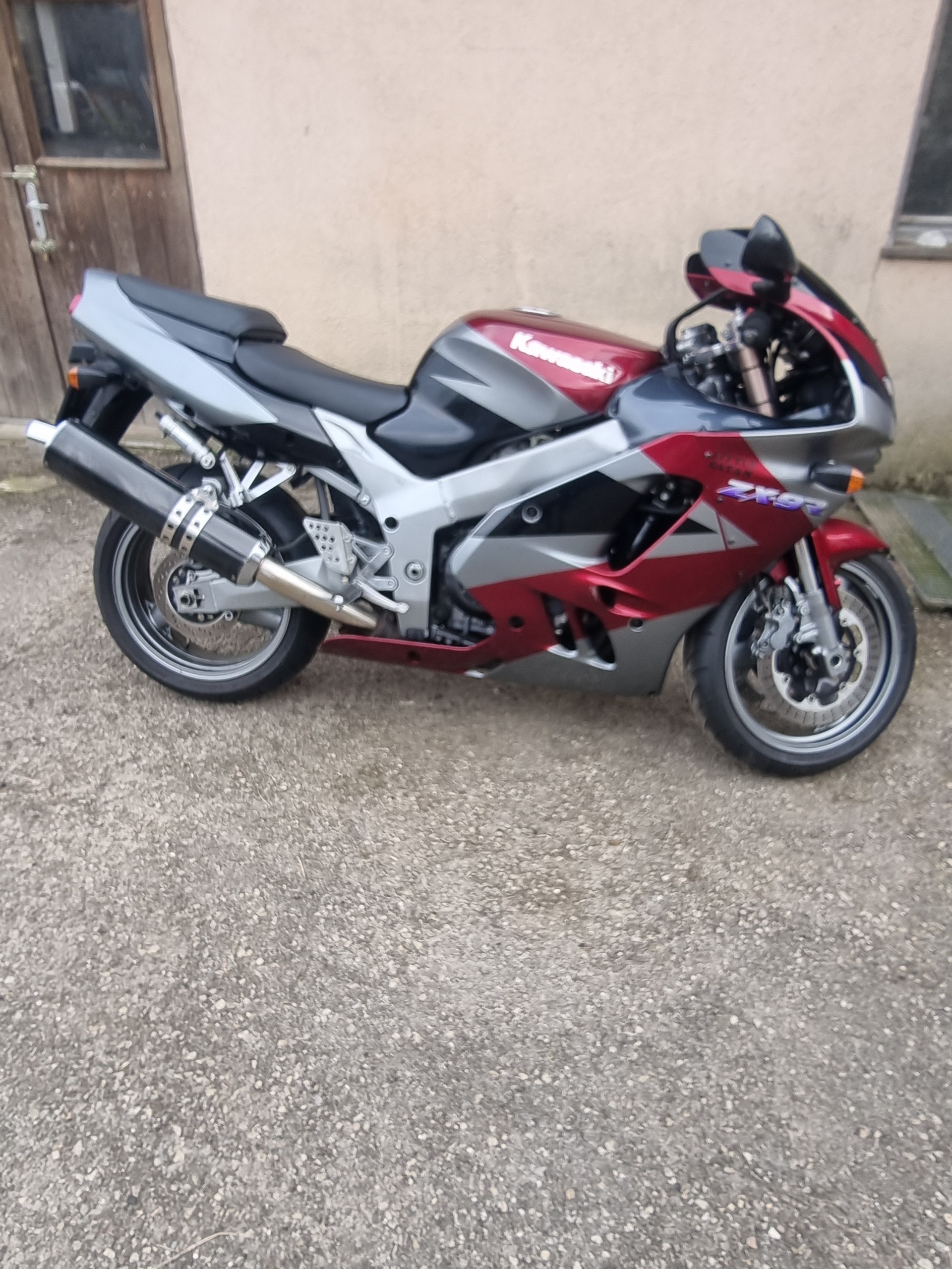 KAWASAKI Ninja ZX-9R