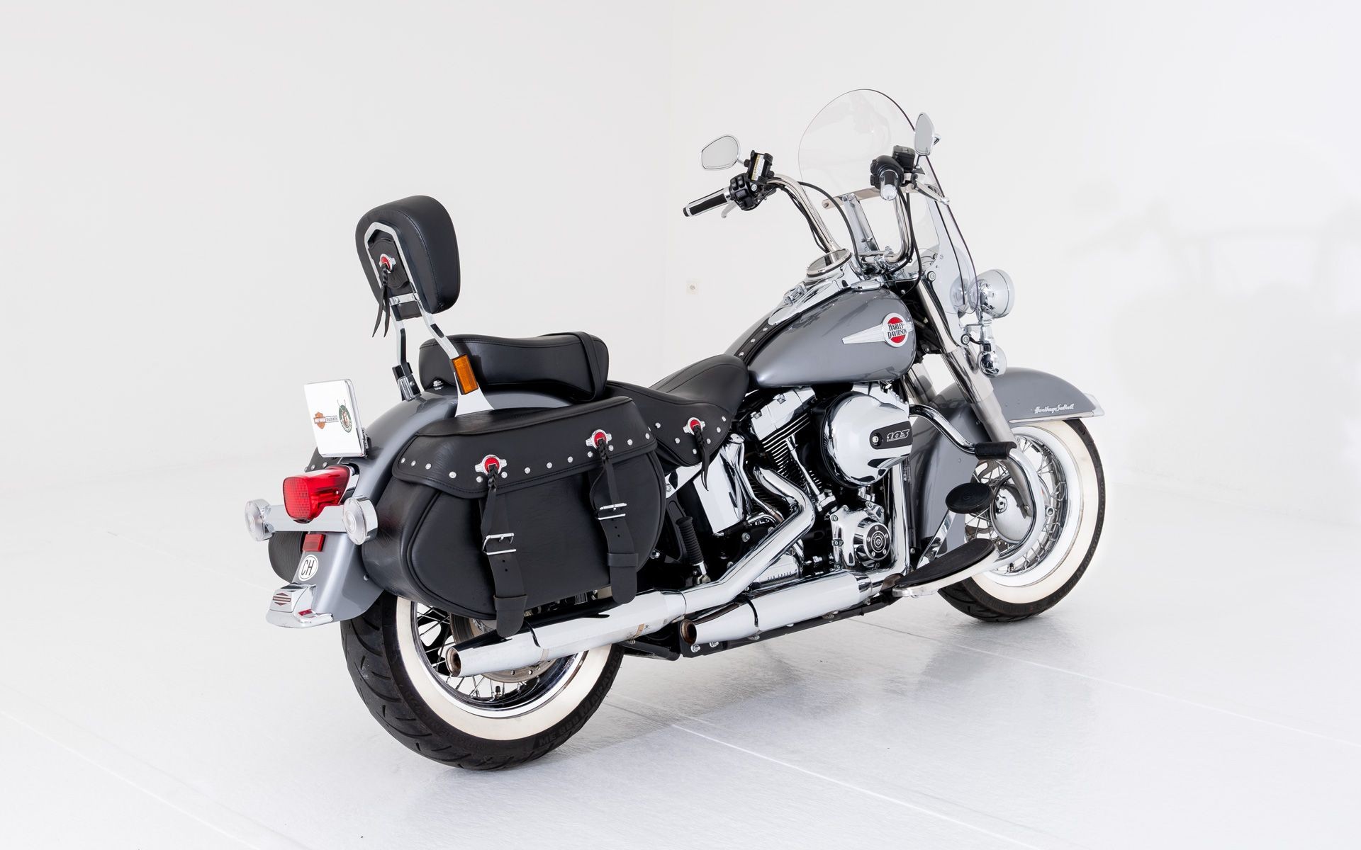 HARLEY-DAVIDSON FLSTC Softail Heritage Classic ABS-showroom-element-2