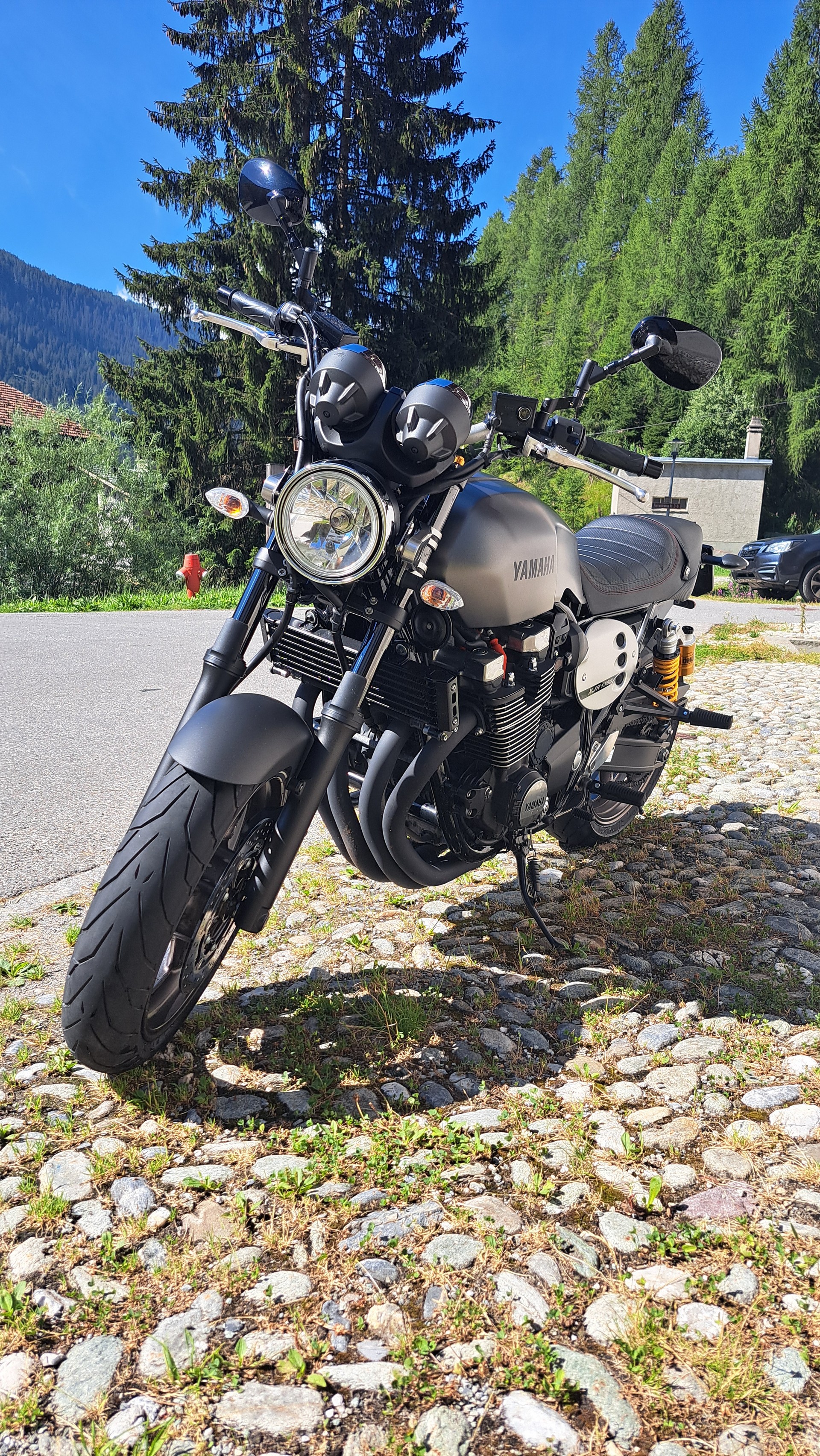 YAMAHA XJR 1300
