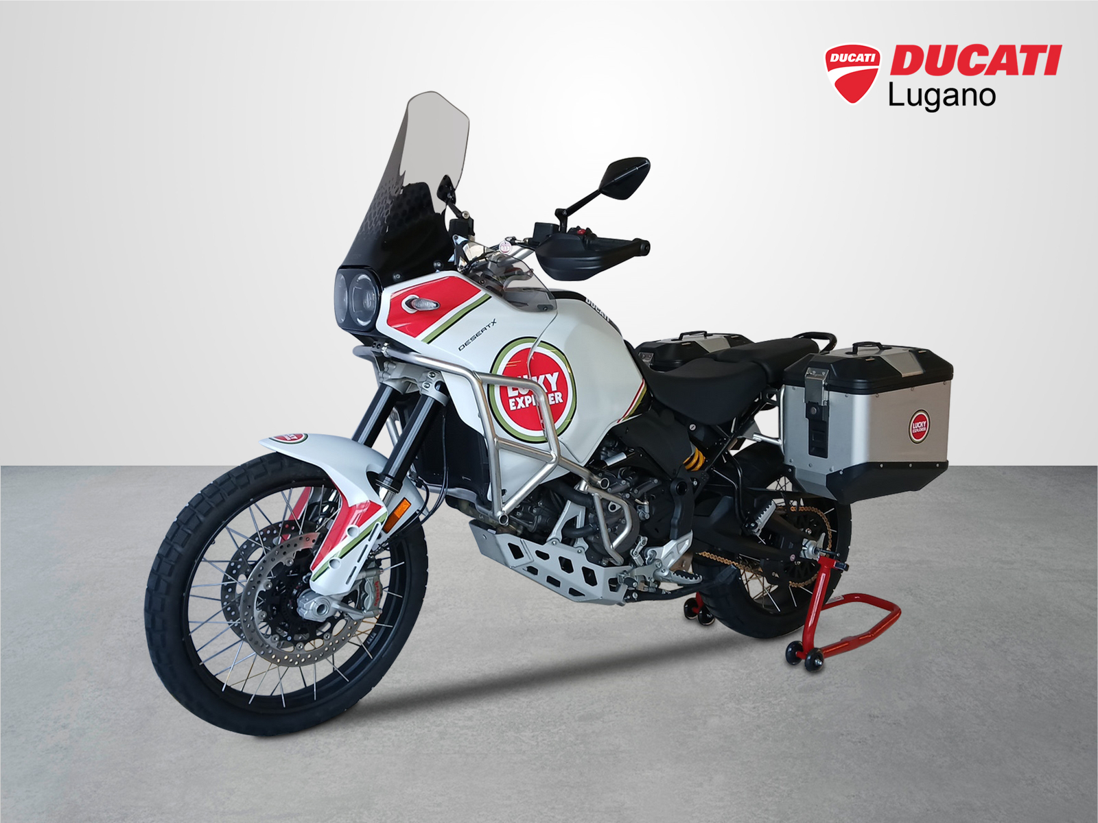 DUCATI Desert X-showroom-element-1