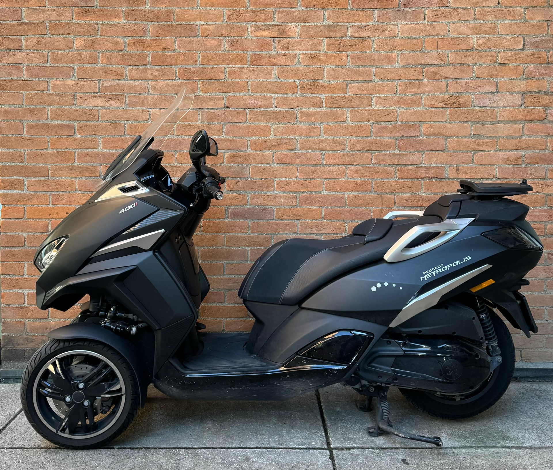 PEUGEOT Metropolis 400 Allue