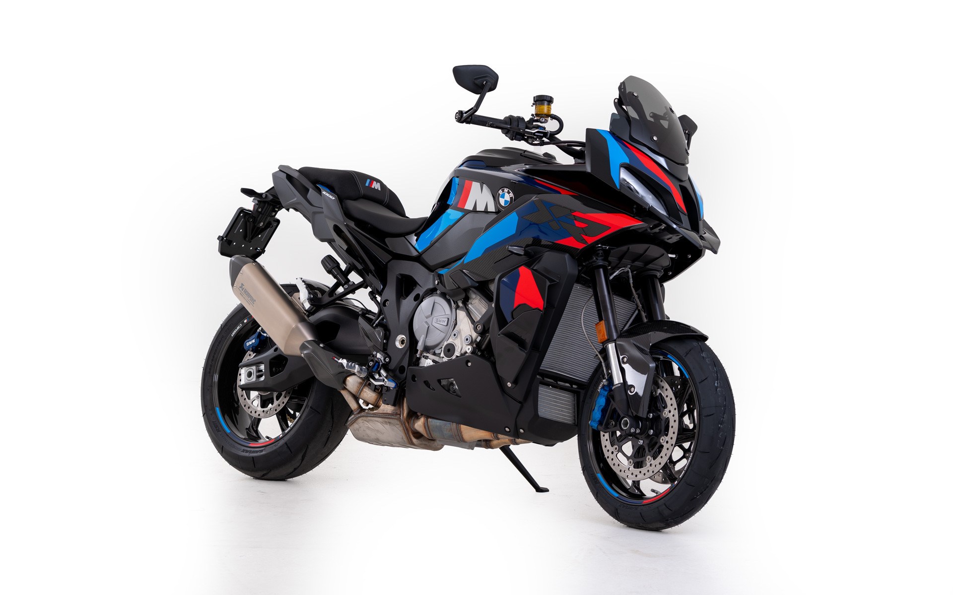 BMW M 1000 XR Competition-showroom-element-2
