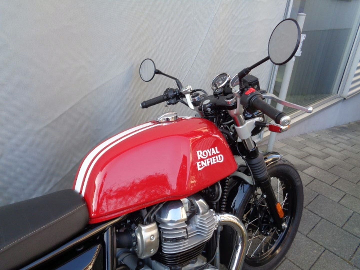 ROYAL ENFIELD GT 650 TWIN E5-showroom-element-1