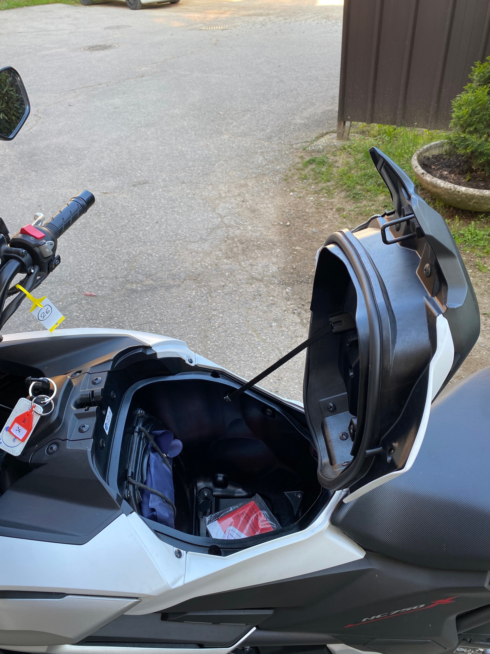 HONDA NC 750 X DTC ABS-image-2