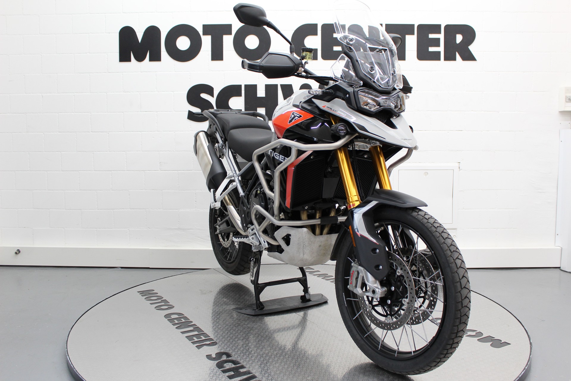 TRIUMPH Tiger 900 Rally Pro-showroom-element-2