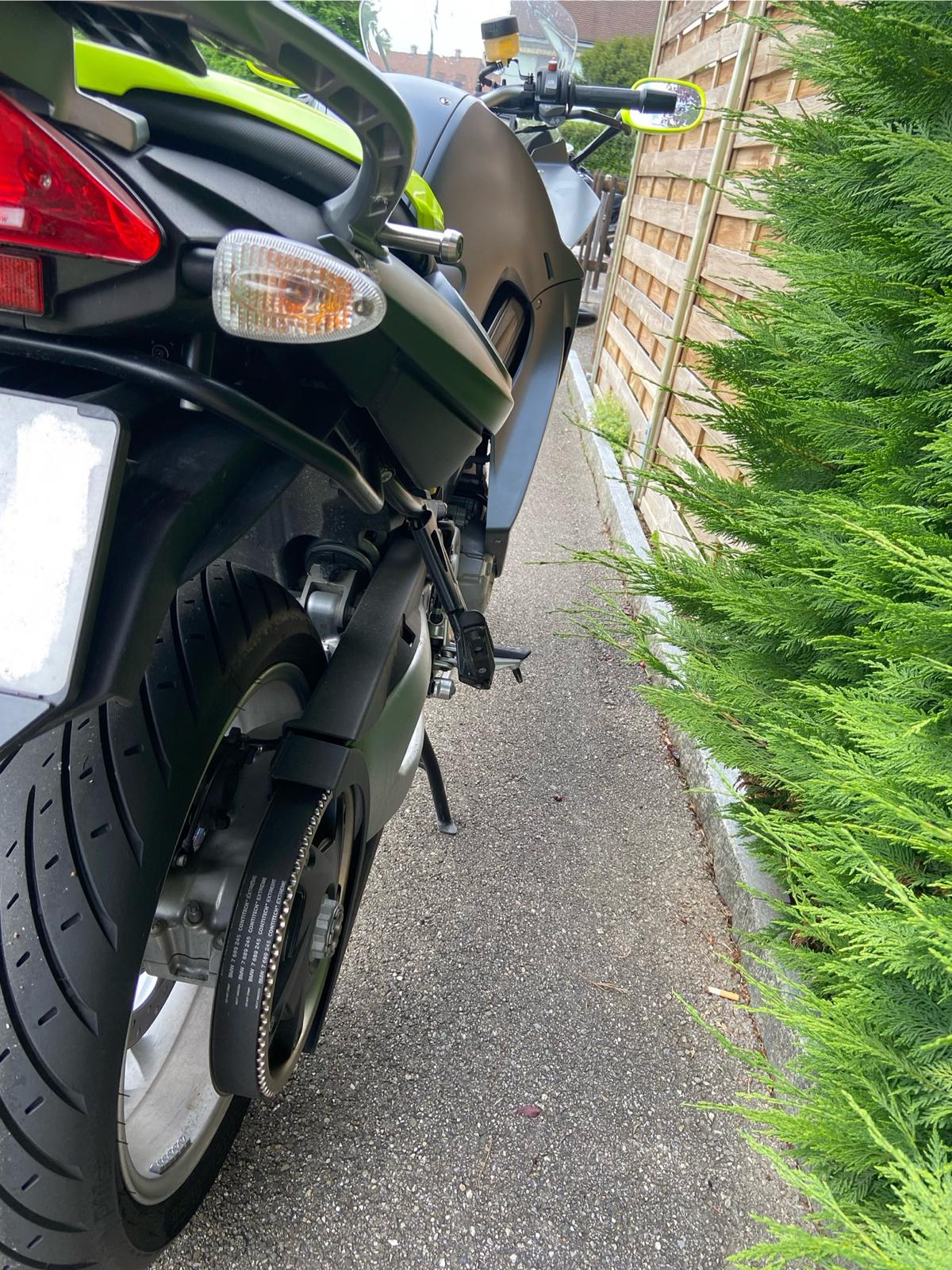 BMW F 800 ST-image-3