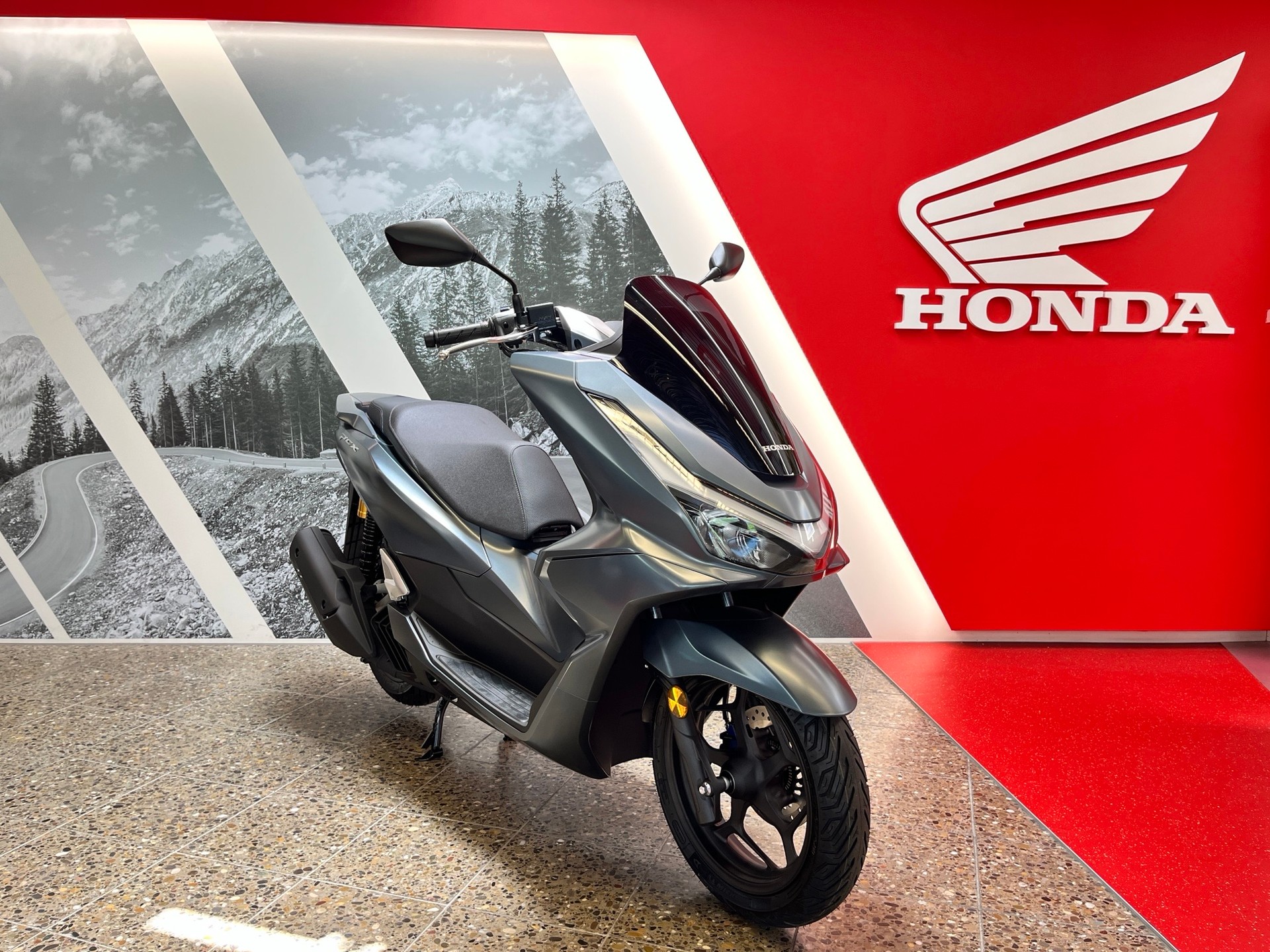 HONDA PCX 125 i ABS DX mit TFT Display-image-2