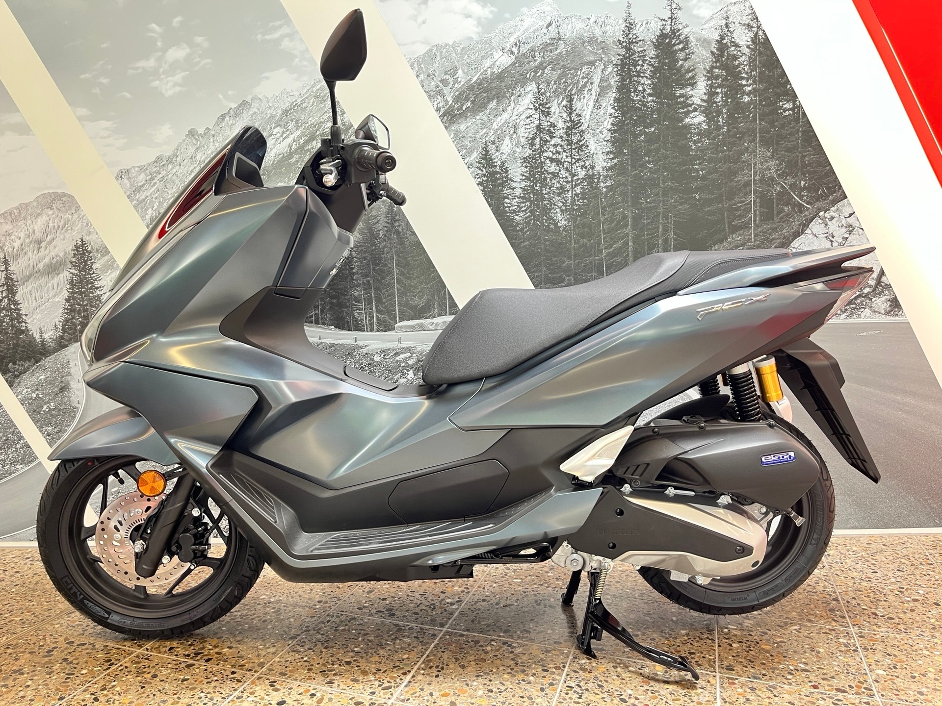 HONDA PCX 125 i ABS DX mit TFT Display-image-1