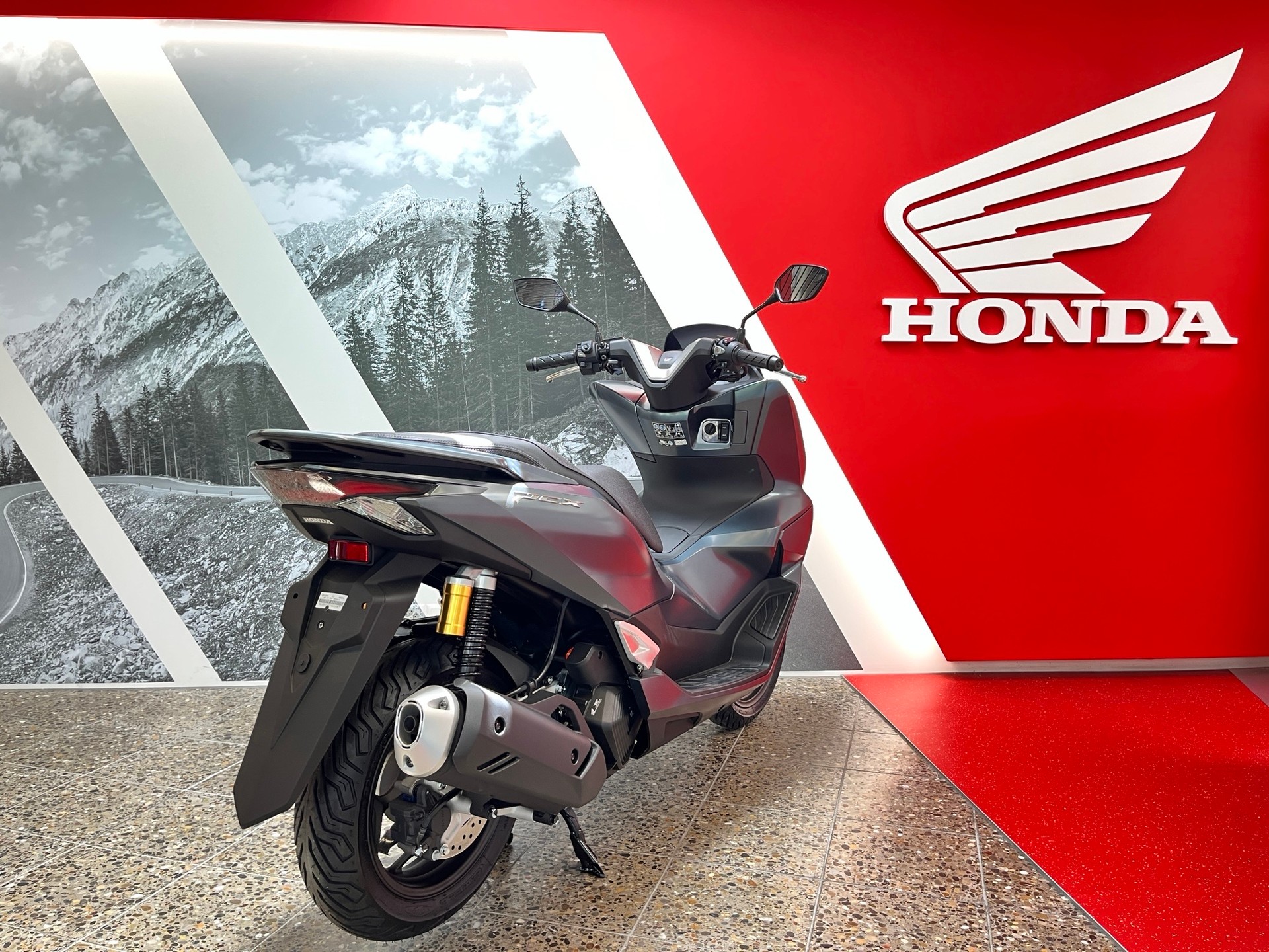 HONDA PCX 125 i ABS DX mit TFT Display-image-3