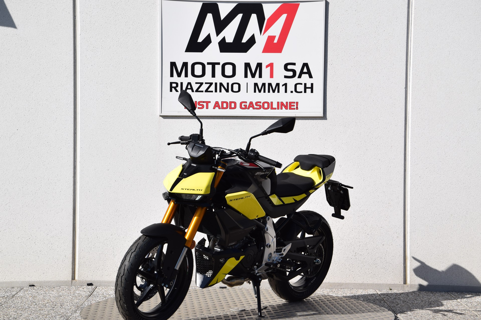 FANTIC Stealth 125 MY25-showroom-element-3