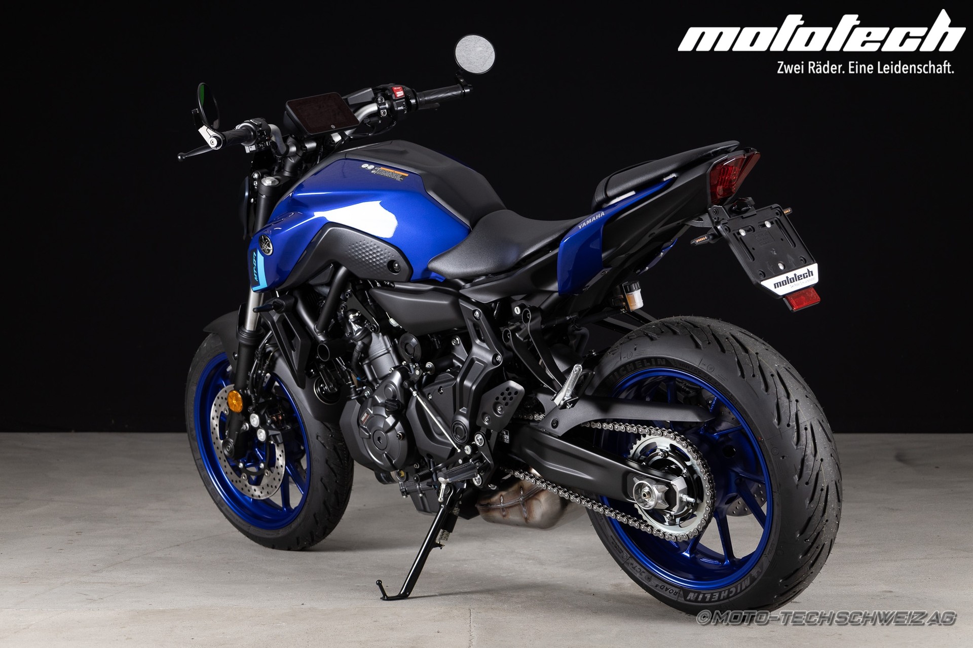 YAMAHA MT-07 (35KW)-showroom-element-3