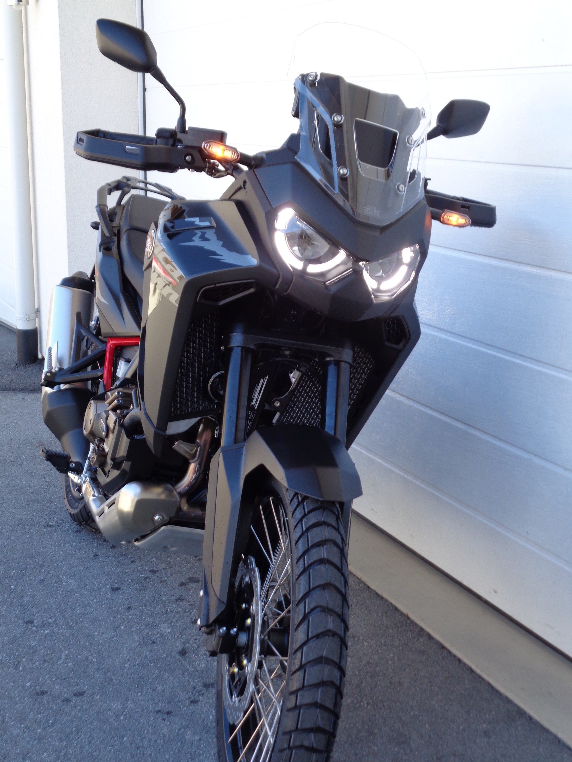 HONDA CRF 1100 DCT Africa Twin-image-2