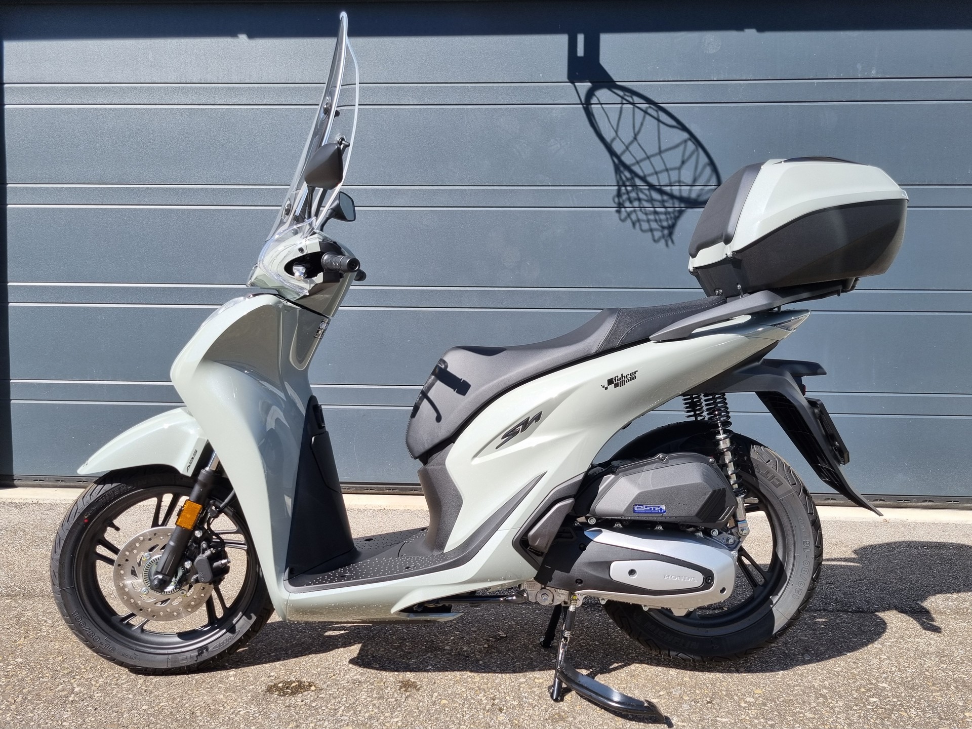 HONDA SH 125 +-showroom-element-1