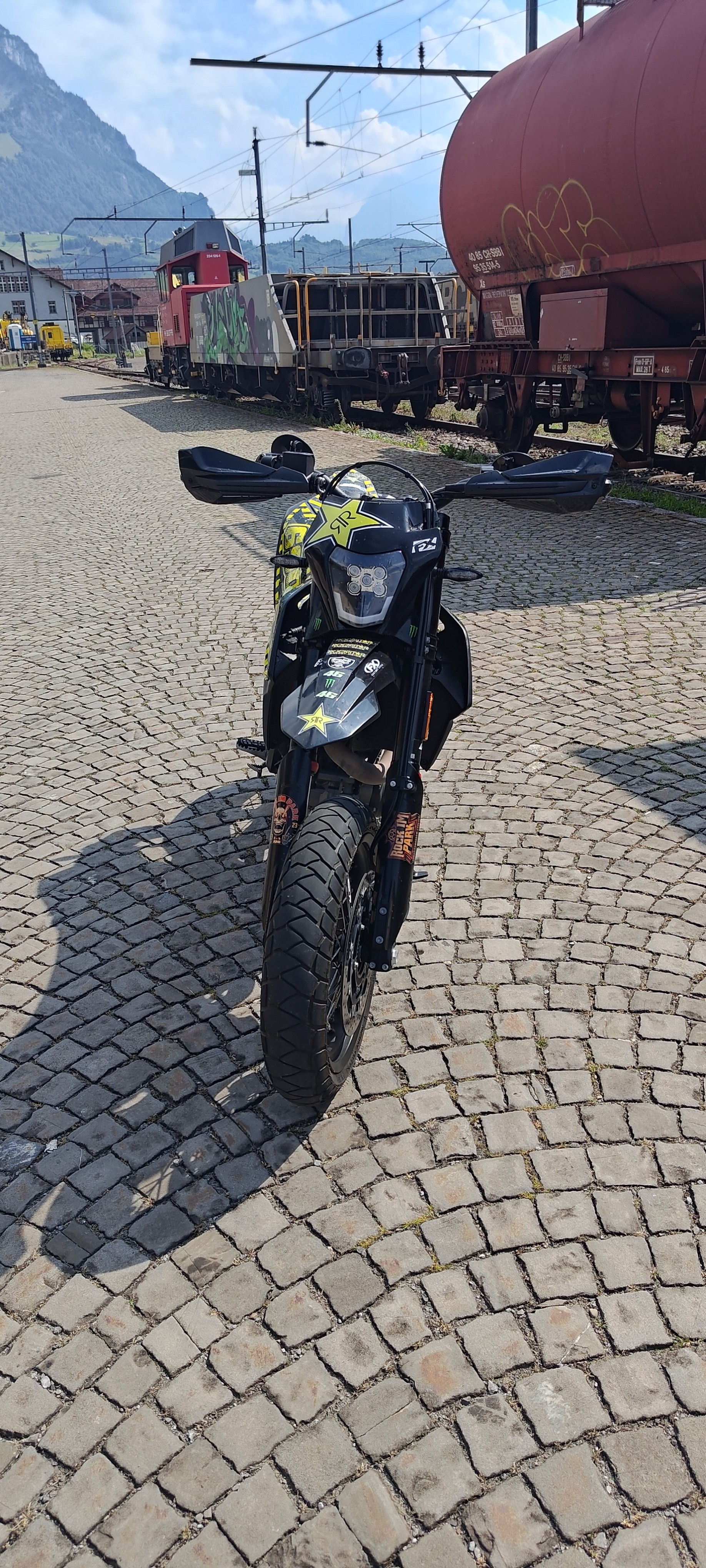KTM 690 SMC R-image-1