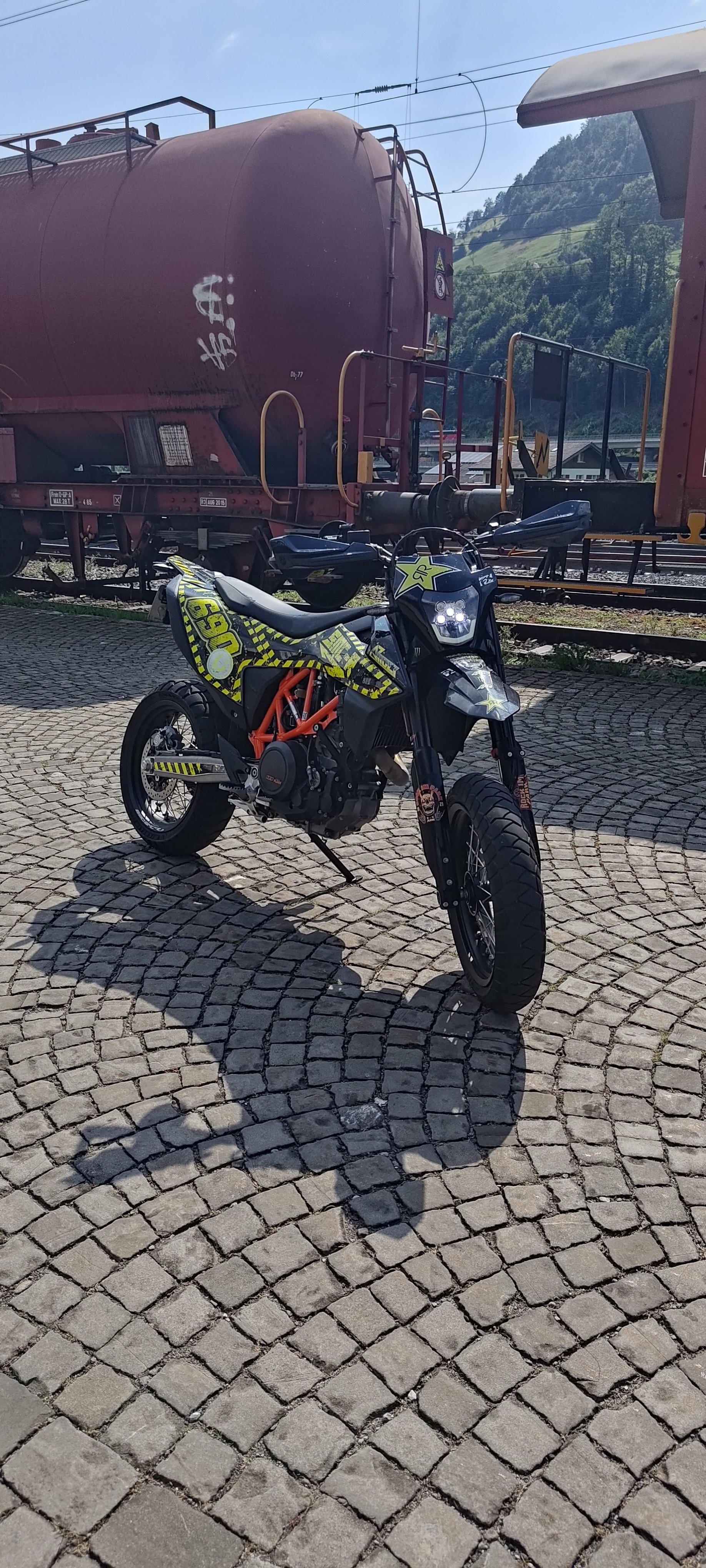 KTM 690 SMC R-image-0