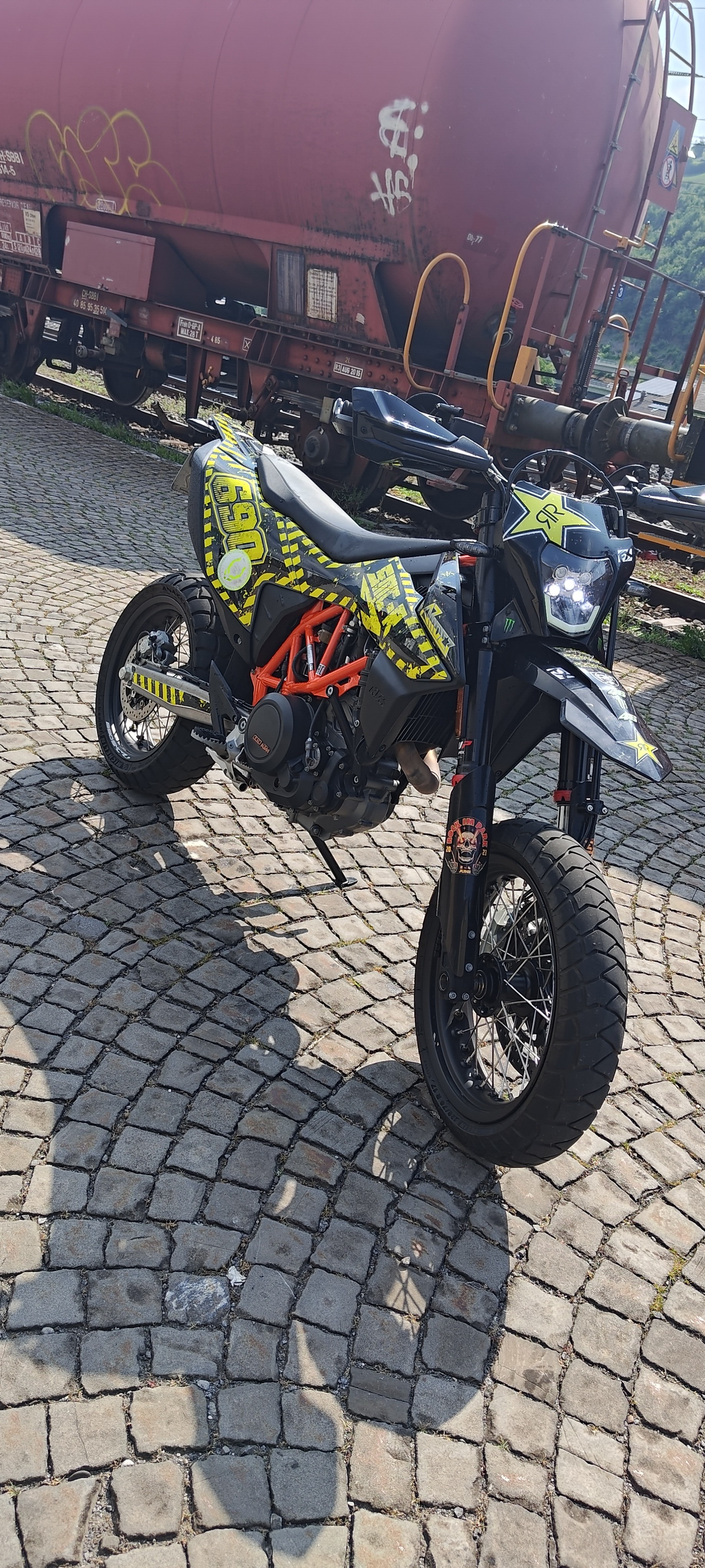 KTM 690 SMC R-image-3