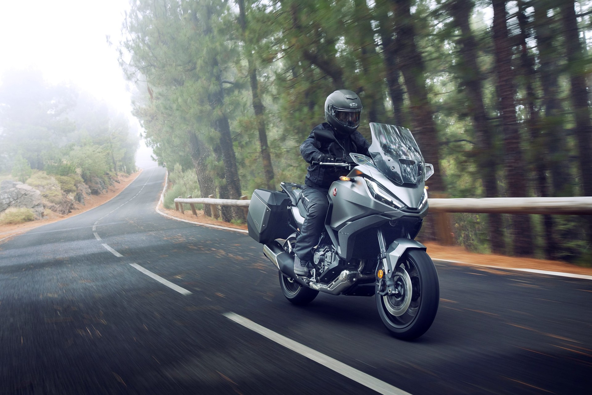 HONDA NT 1100 DCT-image-7