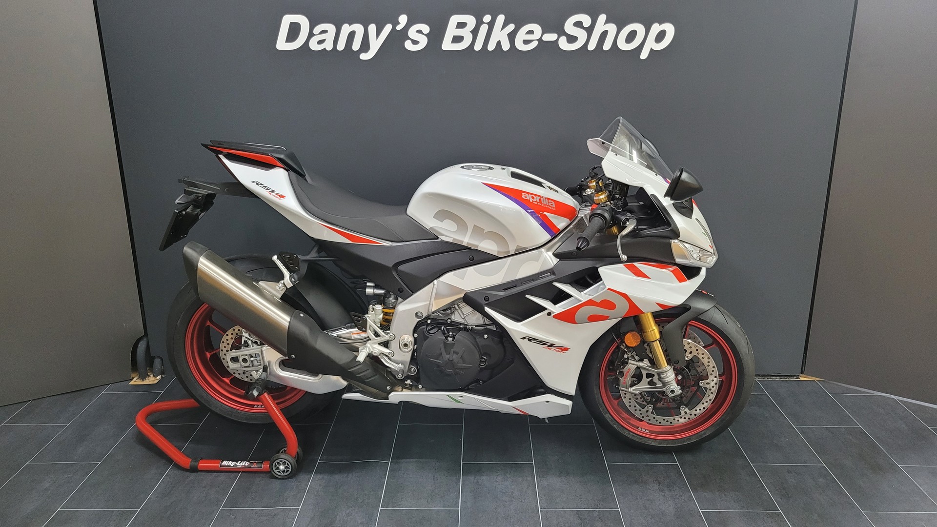 APRILIA RSV4 1100 Factory Speed White-image-0