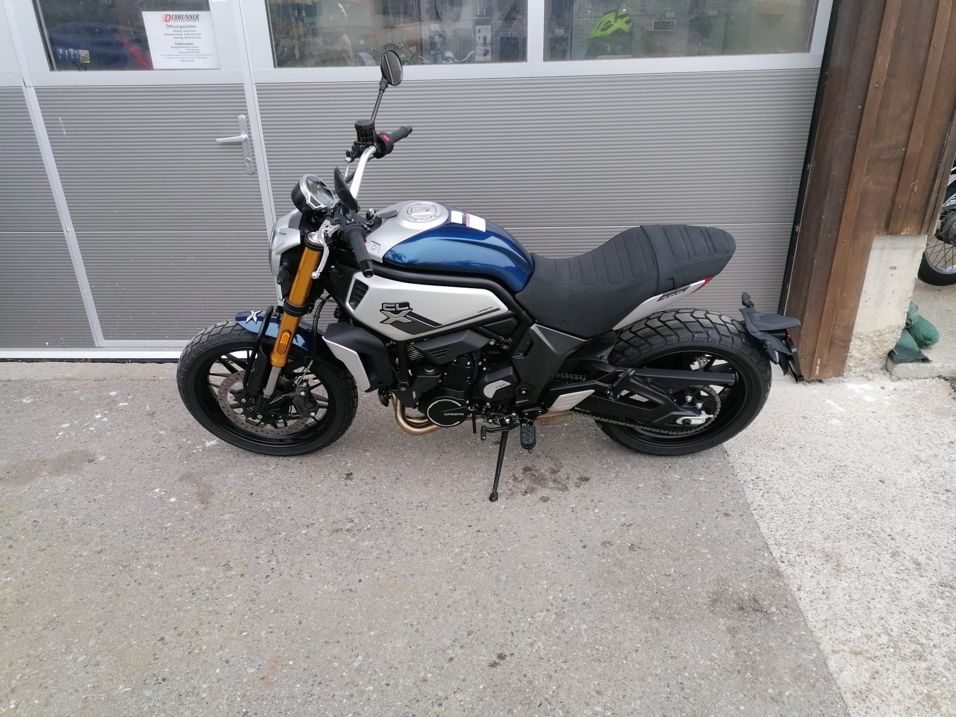 CF MOTO 700 CL-X Heritage-image-1