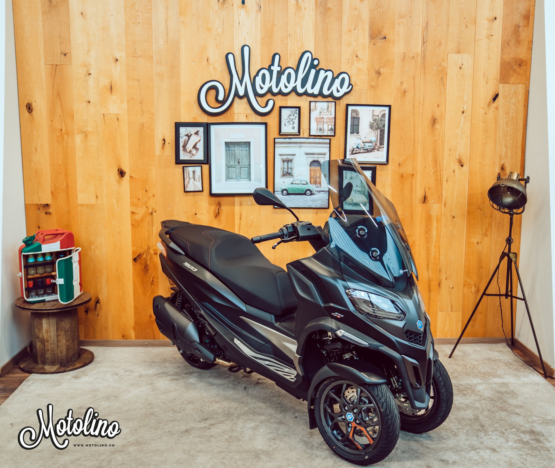 PIAGGIO MP3 530 Exclusive-showroom-element-2