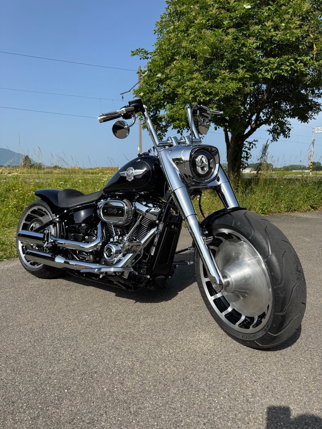 HARLEY-DAVIDSON FLFBS Fat Boy 114-showroom-element-1