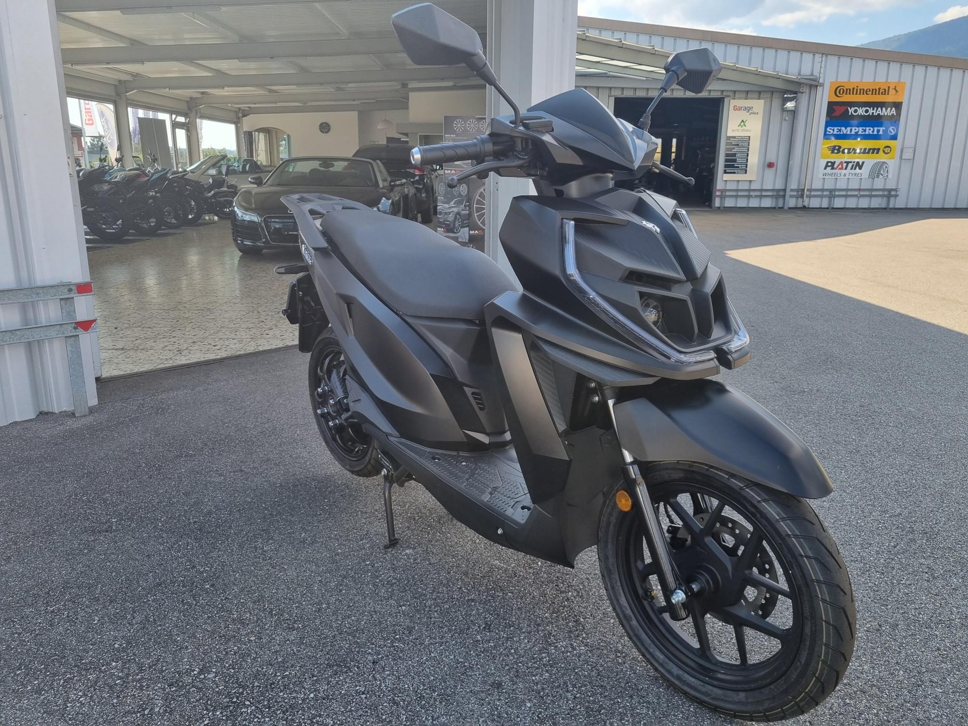 AVERSUS SPIDER  X  80Km/h-showroom-element-3