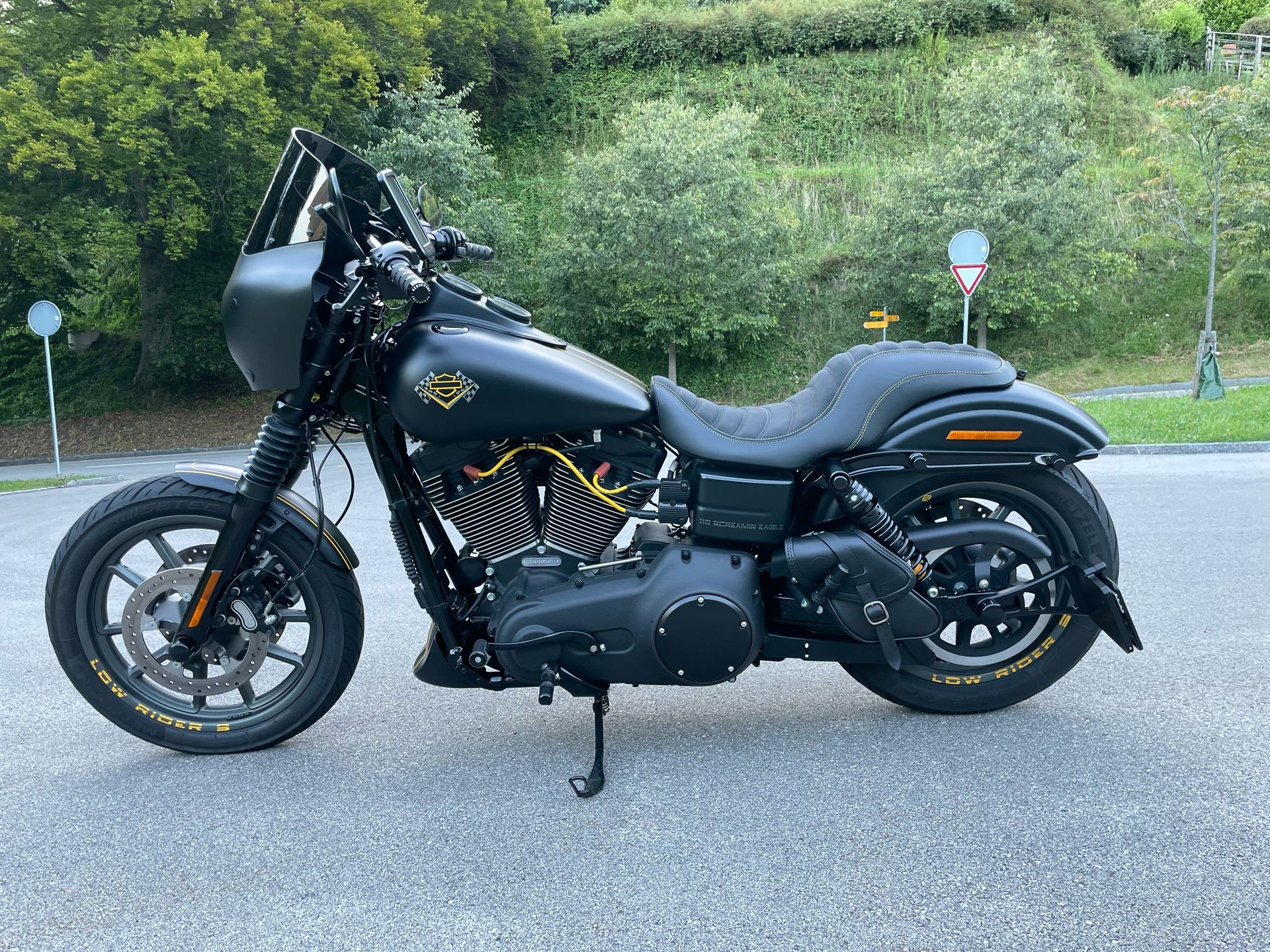 HARLEY-DAVIDSON FXDLS Dyna Low Rider S-image-0