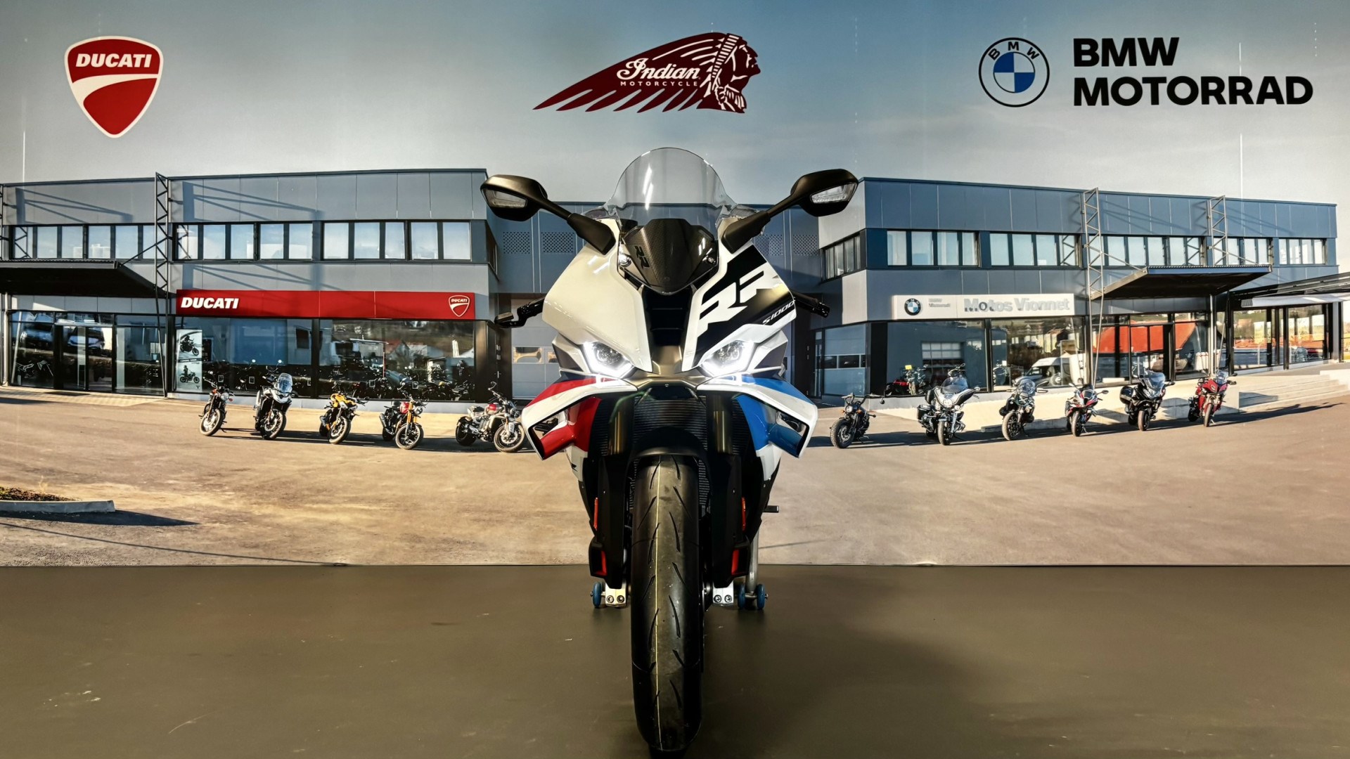 BMW S 1000 RR M CHF 500.- de prime inclus jusqu'au 30.06.2025-showroom-element-1